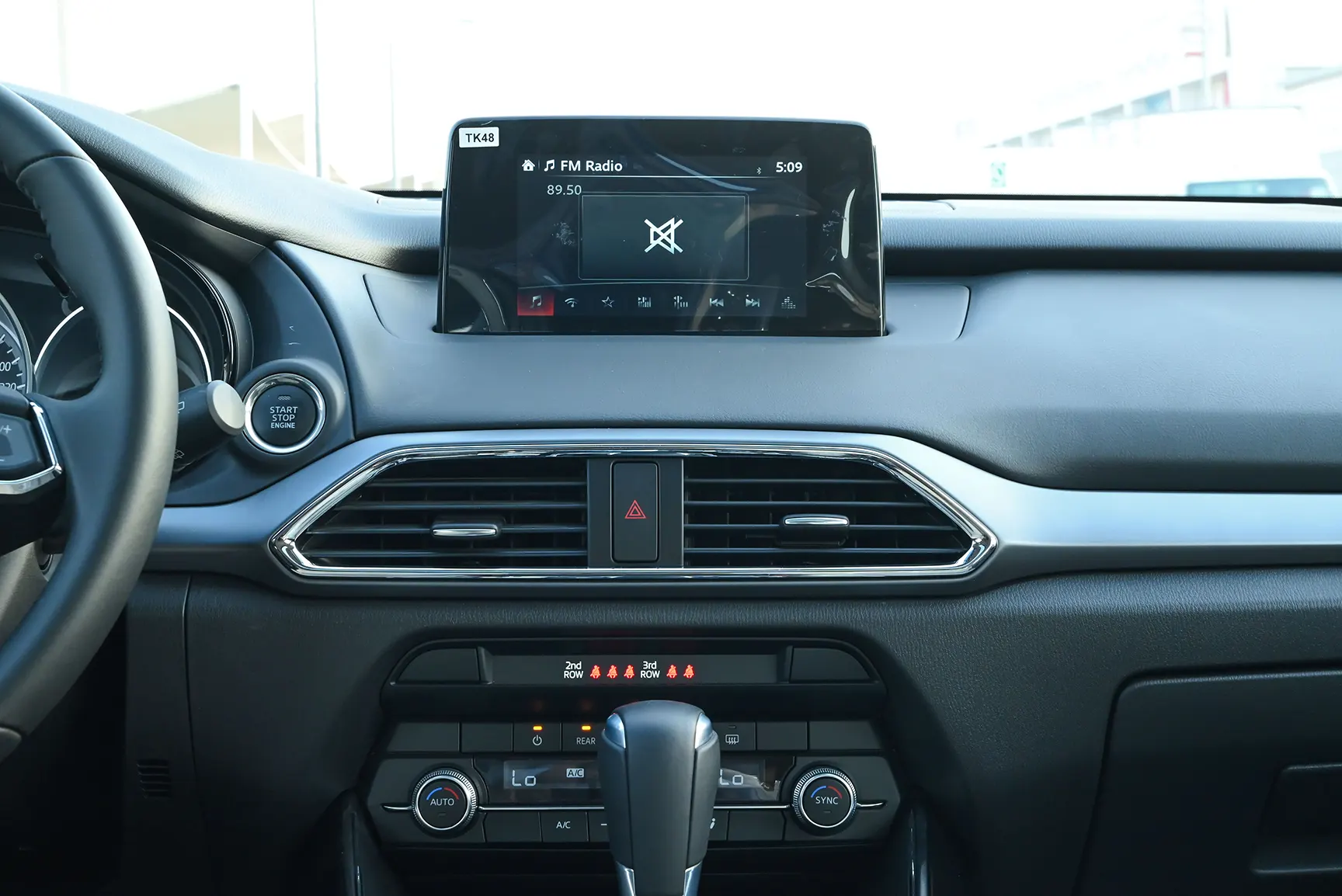 Used 2022 Mazda CX-9 GT Blue – Infotainment / Touchscreen System at First Choice Cars Sharjah