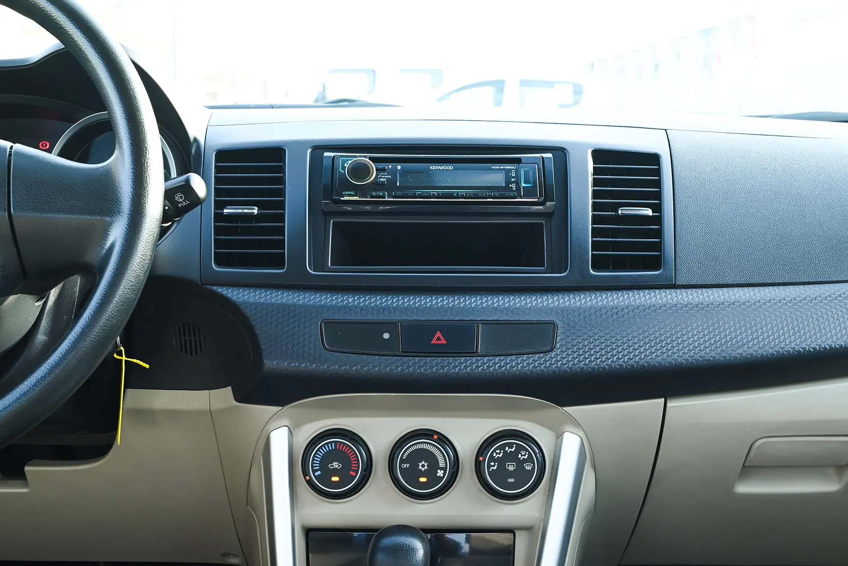 Used 2017 Mitsubishi LANCER EX GLS White – Infotainment / Touchscreen System at First Choice Cars Sharjah