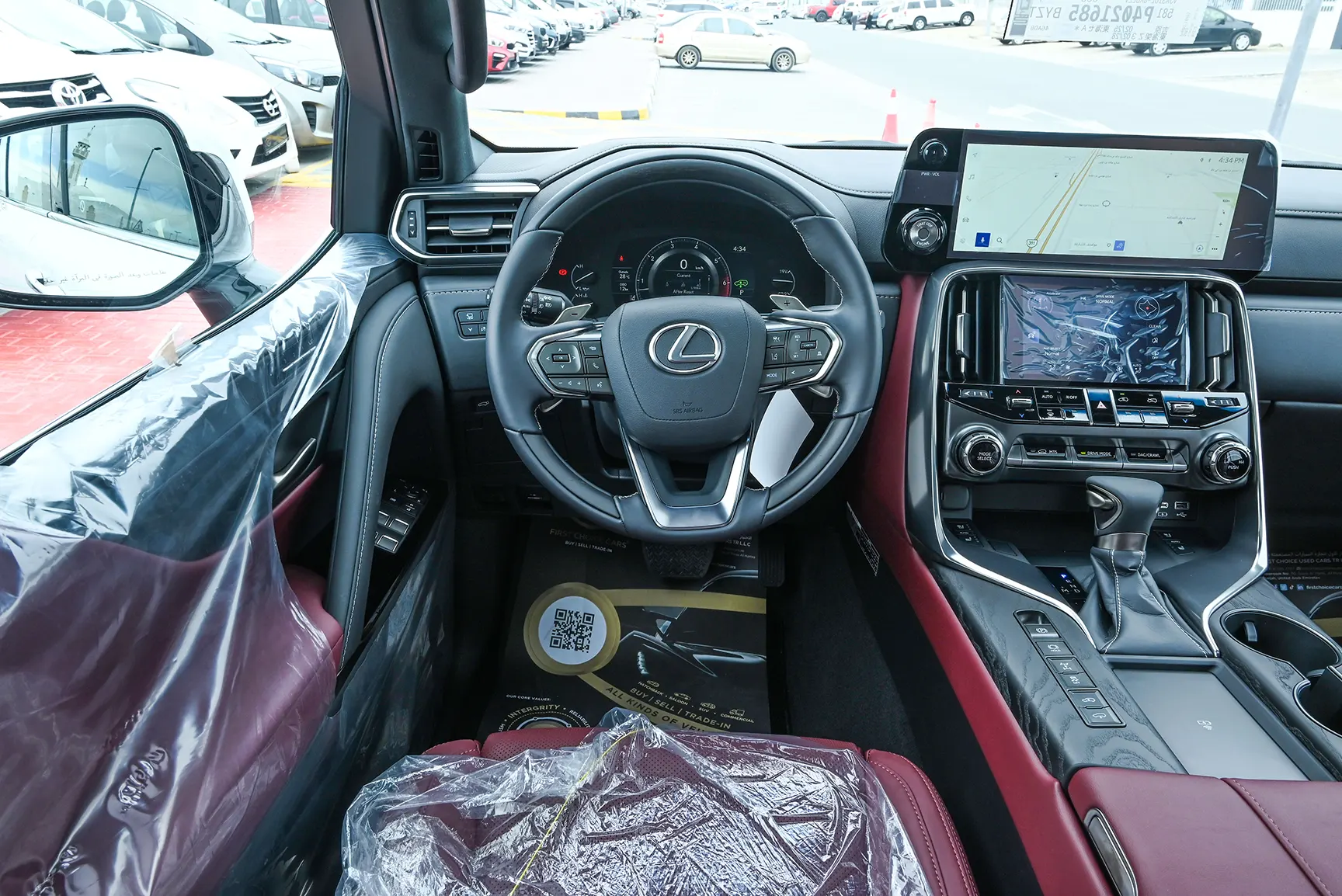 Used 2023 Lexus LX 600 Signature in White – Steering Wheel & Instrument Cluster