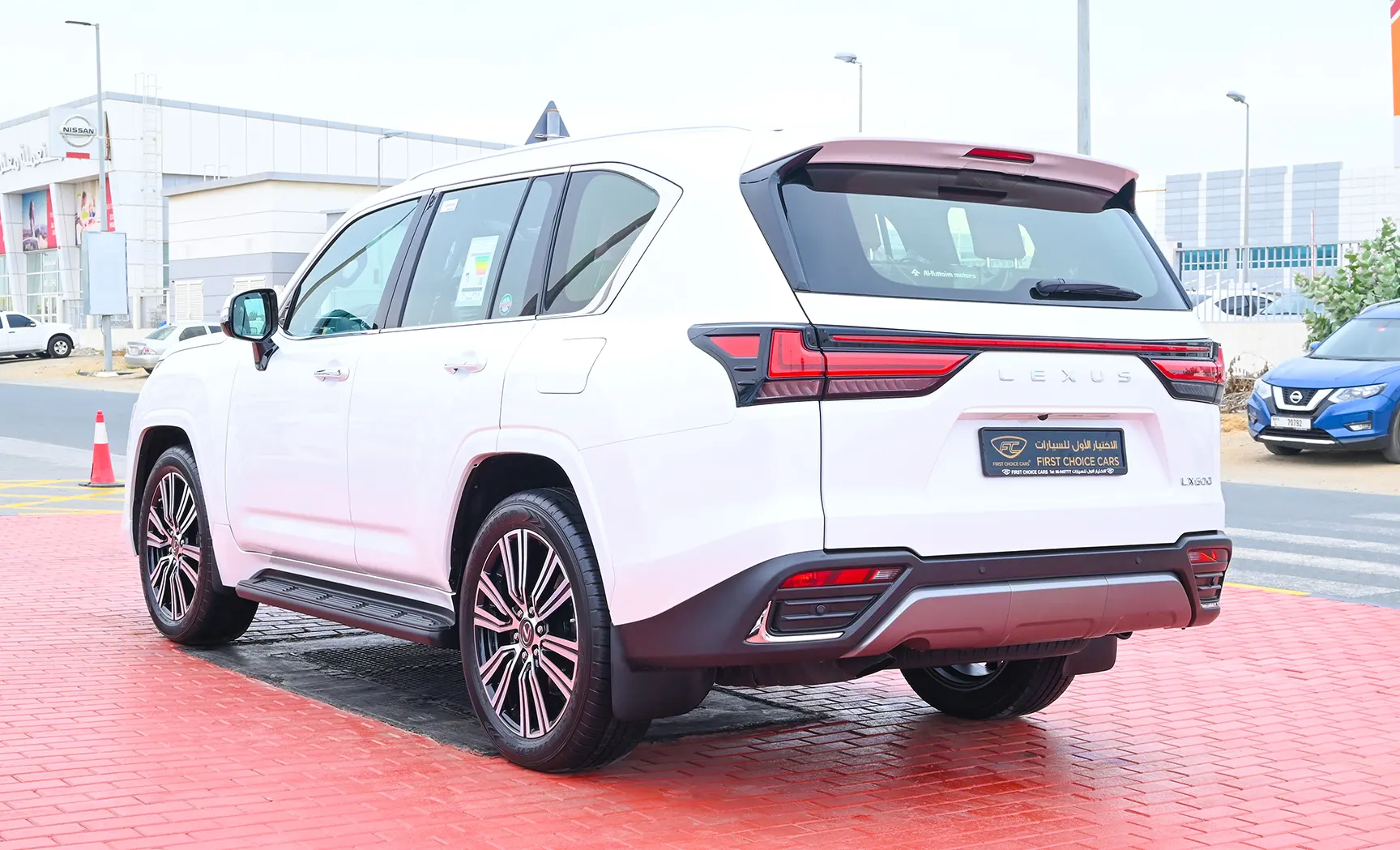 Used 2023 Lexus LX-Series LX 600 Signature White – Left Back Diagonal (45°) View at First Choice Cars Sharjah