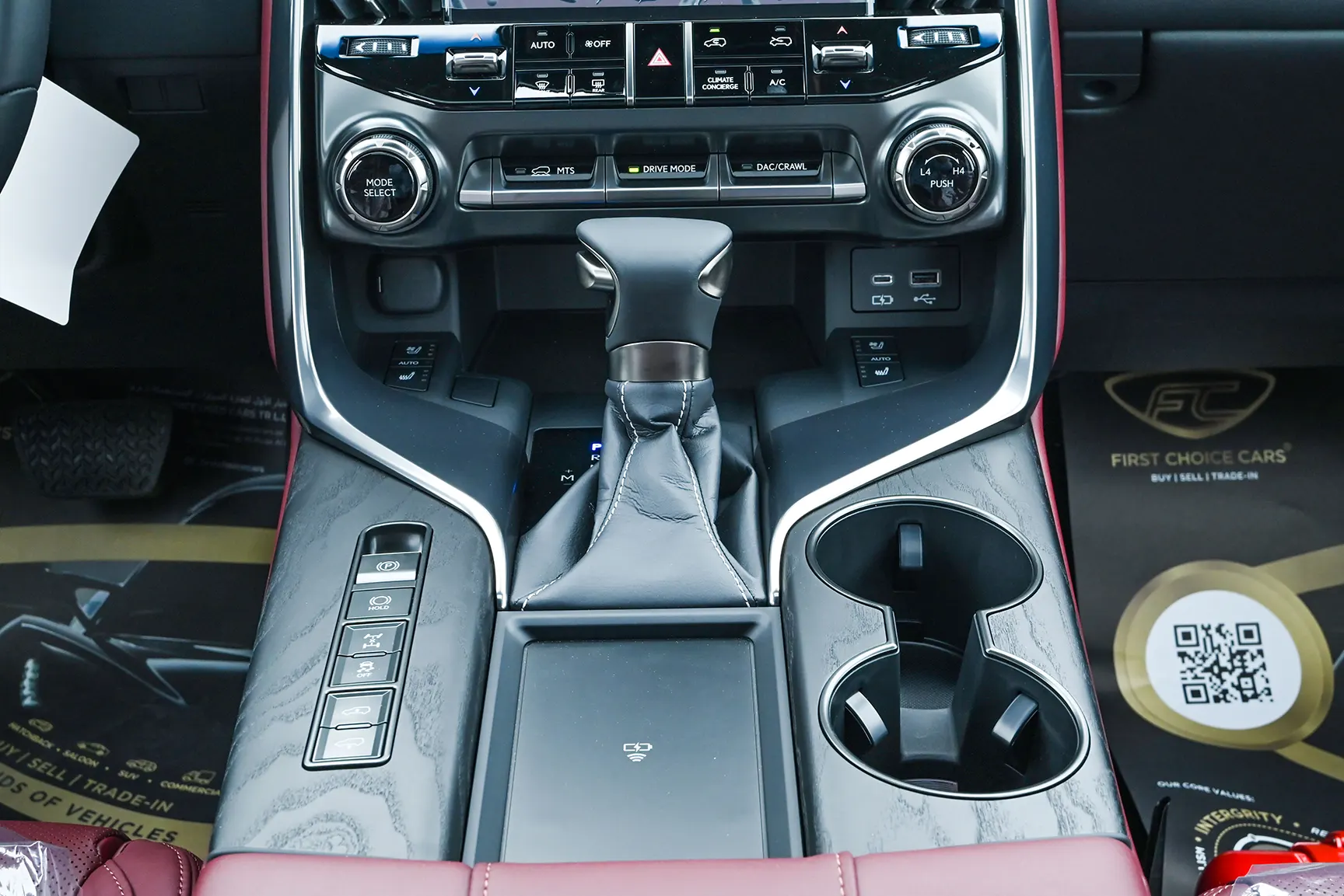 Used 2023 Lexus LX-Series LX 600 Signature White – Center Console & Gear Shifter at First Choice Cars Sharjah