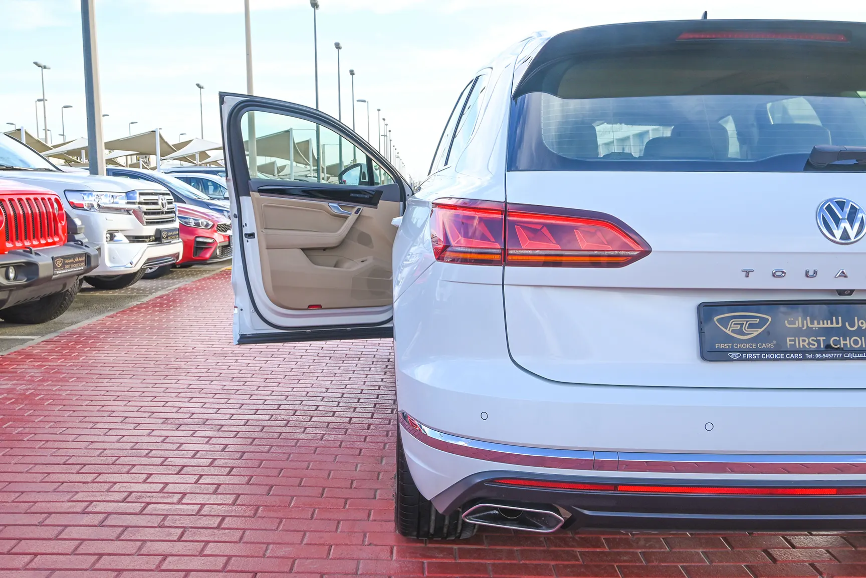 Used 2018 Volkswagen Touareg Atmosphere Highline White – Taillight Close-up at First Choice Cars Sharjah