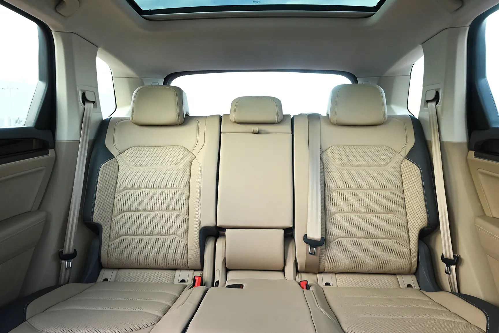 Used 2018 Volkswagen Touareg Atmosphere Highline White – Rear Seat View at First Choice Cars Sharjah