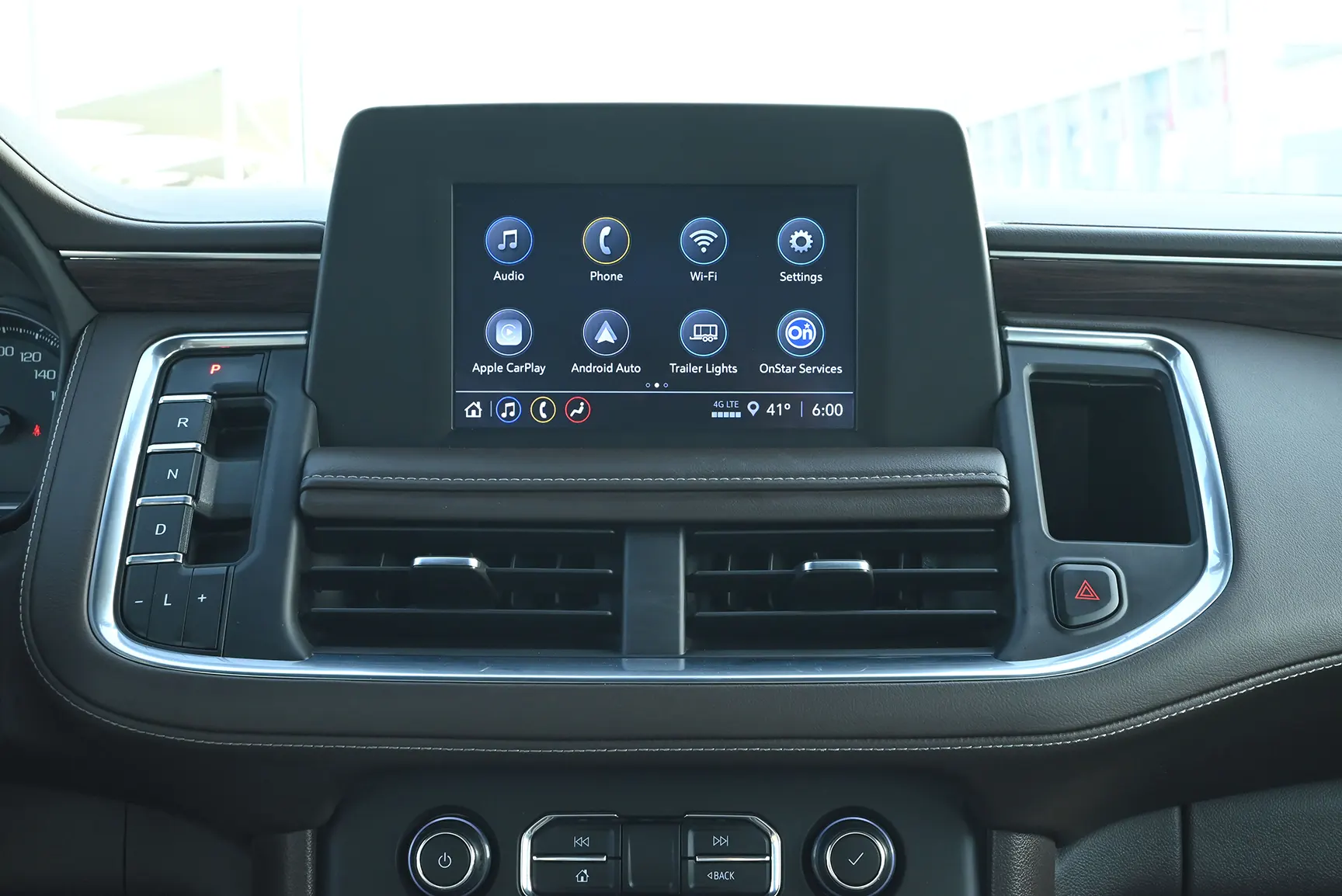 Used 2021 Chevrolet Tahoe LS White – Center Console & Gear Shifter at First Choice Cars Sharjah