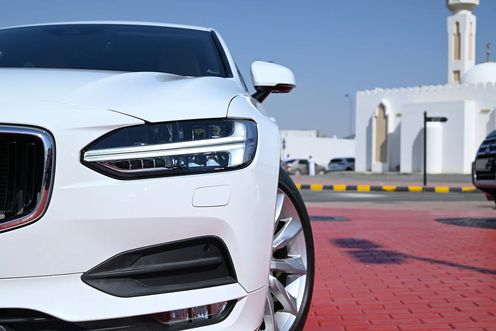 Used 2019 Volvo S90 T5 White – Headlight Close-up at First Choice Cars Sharjah