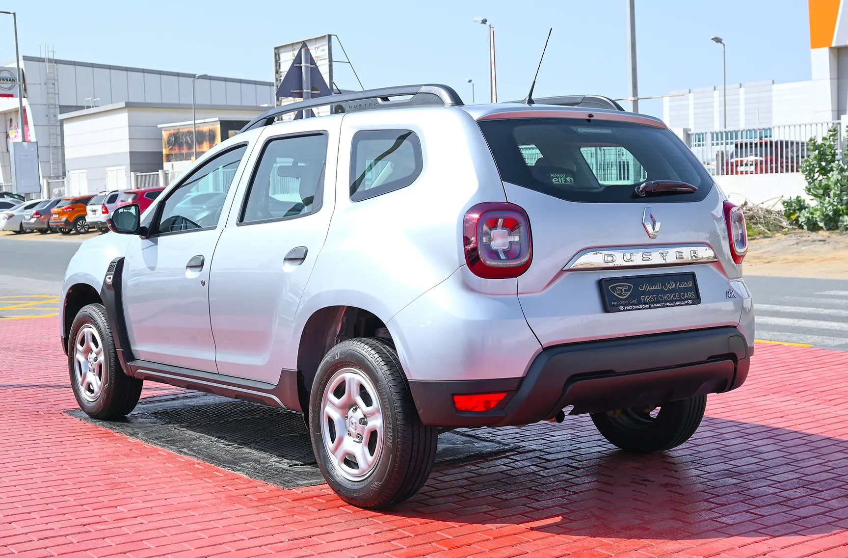 Used 2020 Renault Duster Se White – Left Back Diagonal (45°) View at First Choice Cars Sharjah