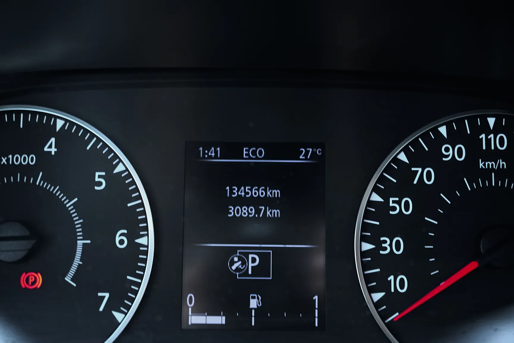 Used 2020 Renault Duster Se White – Odometer / Mileage Reading View at First Choice Cars Sharjah