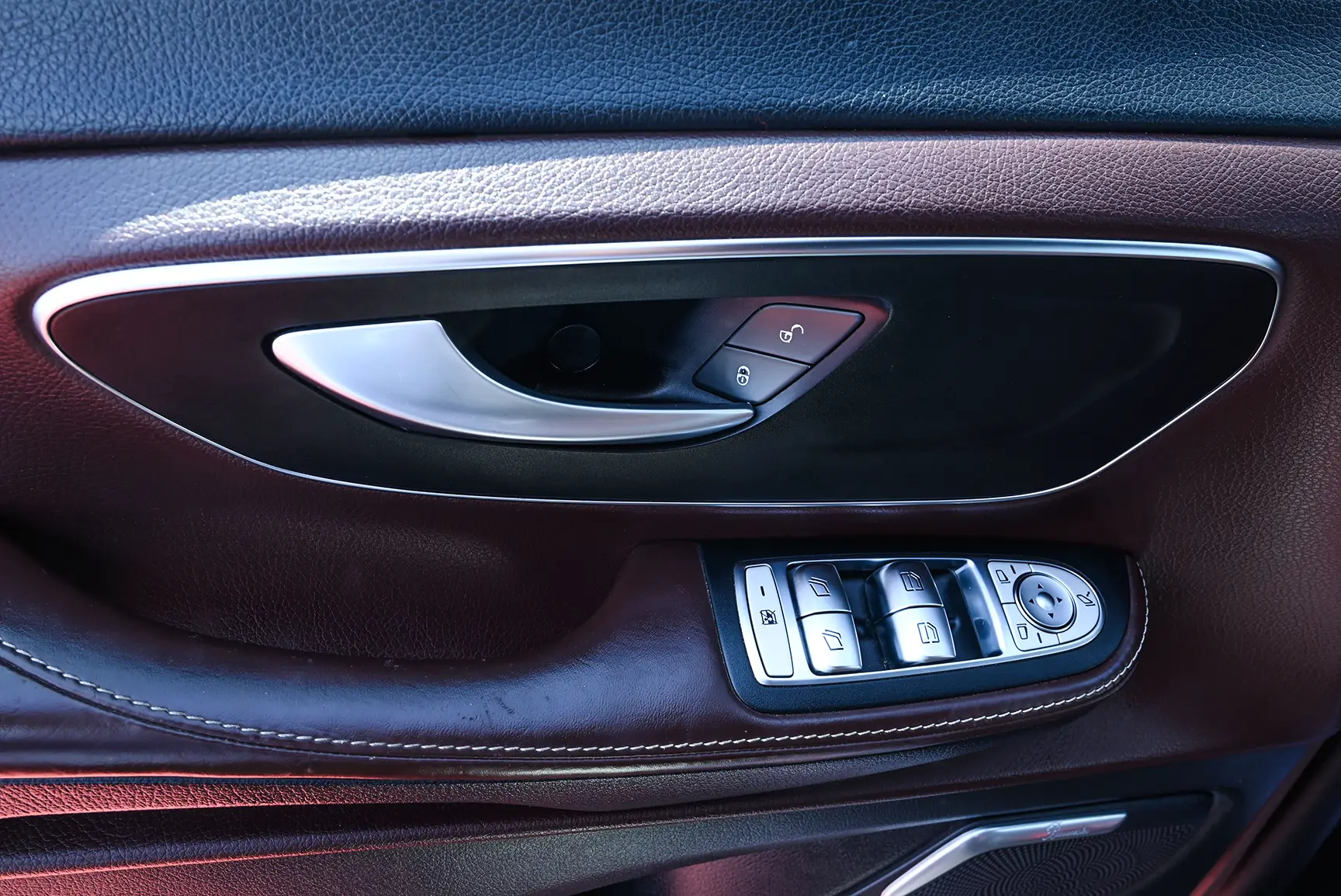 Used 2018 Mercedes Benz V-Class V 250 Exclusive White – Driver Door Panel Full View at First Choice Cars Sharjah