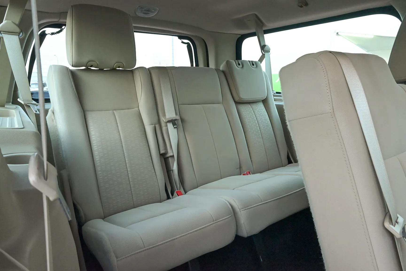 Used 2016 Ford Expedition XL Black – Third Row Right Seat View at First Choice Cars Sharjah