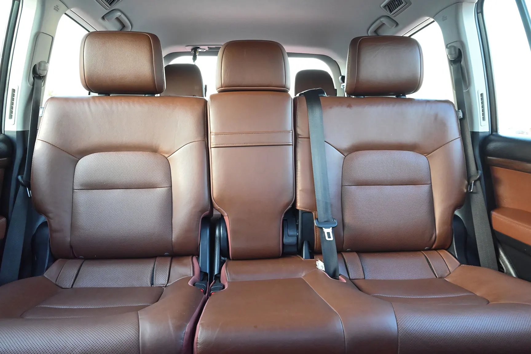 Used 2017 Toyota Land Cruiser VXR White – Rear Seat View at First Choice Cars Sharjah