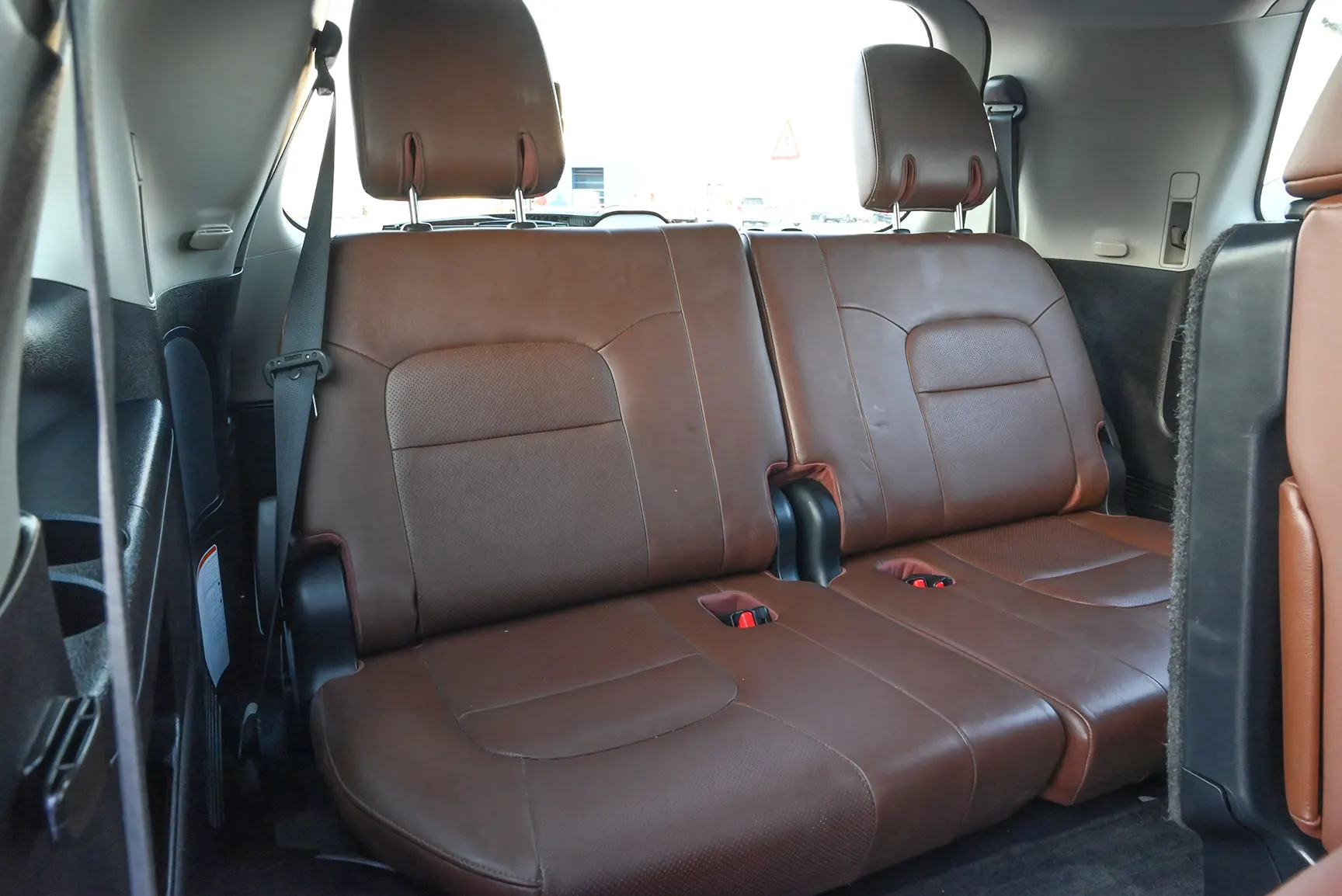 Used 2017 Toyota Land Cruiser VXR White – Third Row Right Seat View at First Choice Cars Sharjah