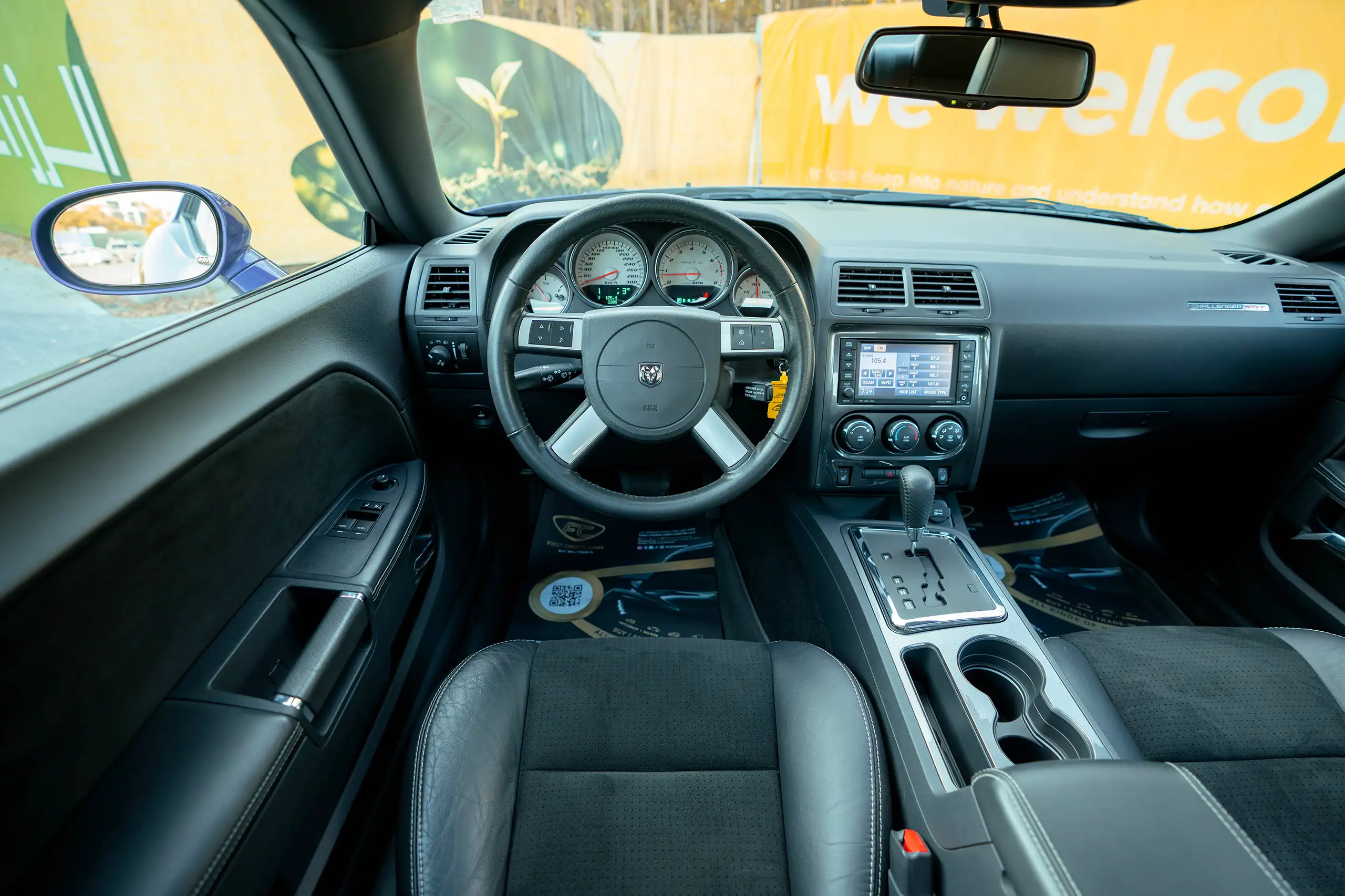 Used 2010 Dodge Challenger SRT8 in Purple – Steering Wheel & Instrument Cluster for Sale at First Choice Cars Dubai Sharjah