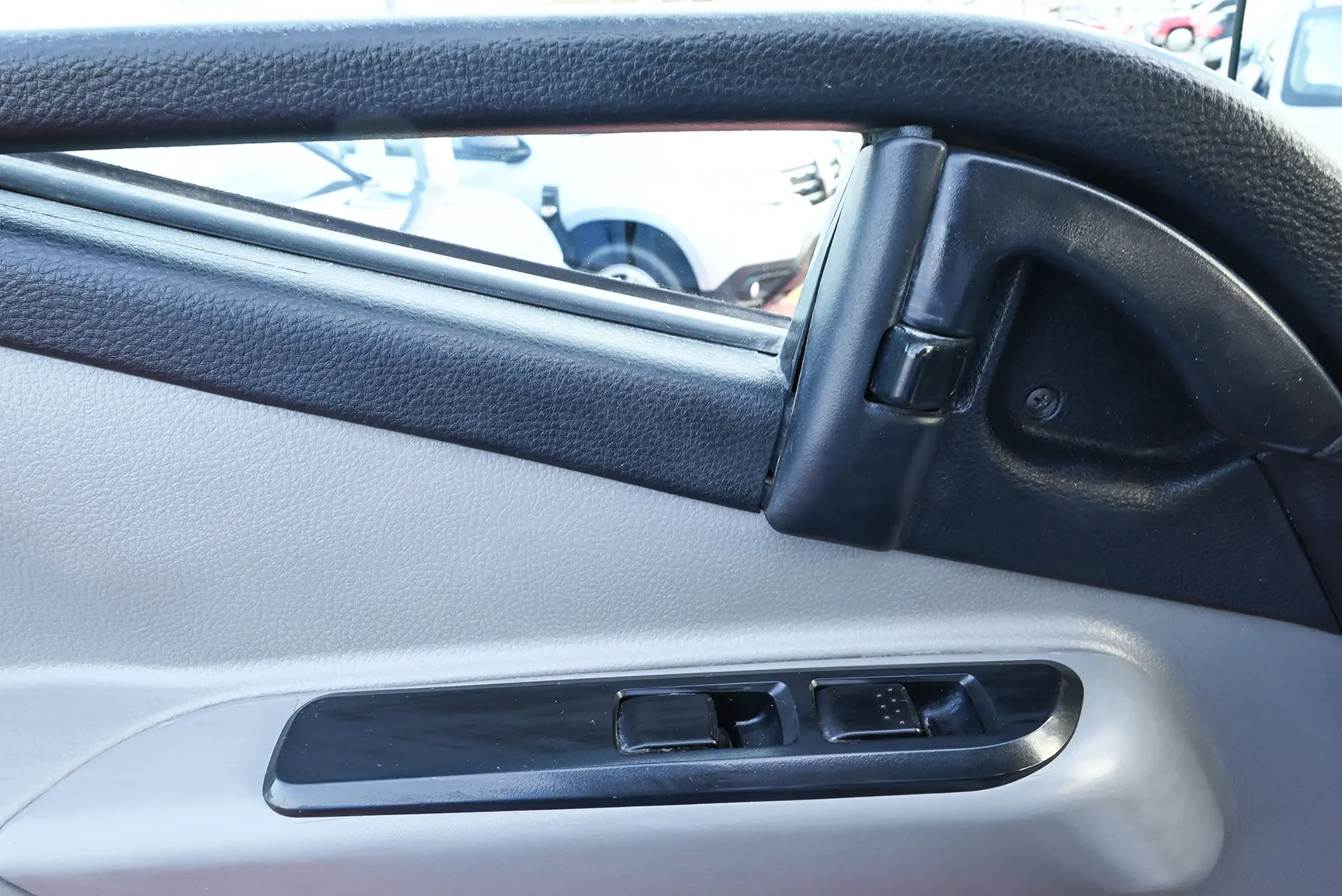 Used 2020 Mitsubishi Canter Double Cabin Cargo Body White – Driver Door Panel Full View at First Choice Cars Sharjah