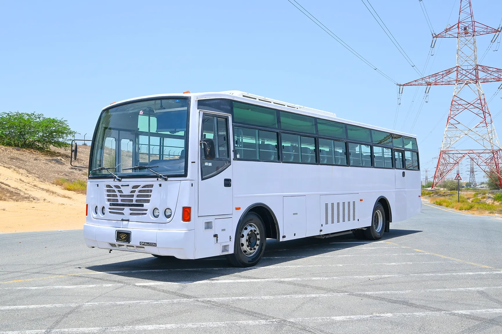Used 2014 Ashok Leyland Falcon Bus in White – Left Front Diagonal (45°) View