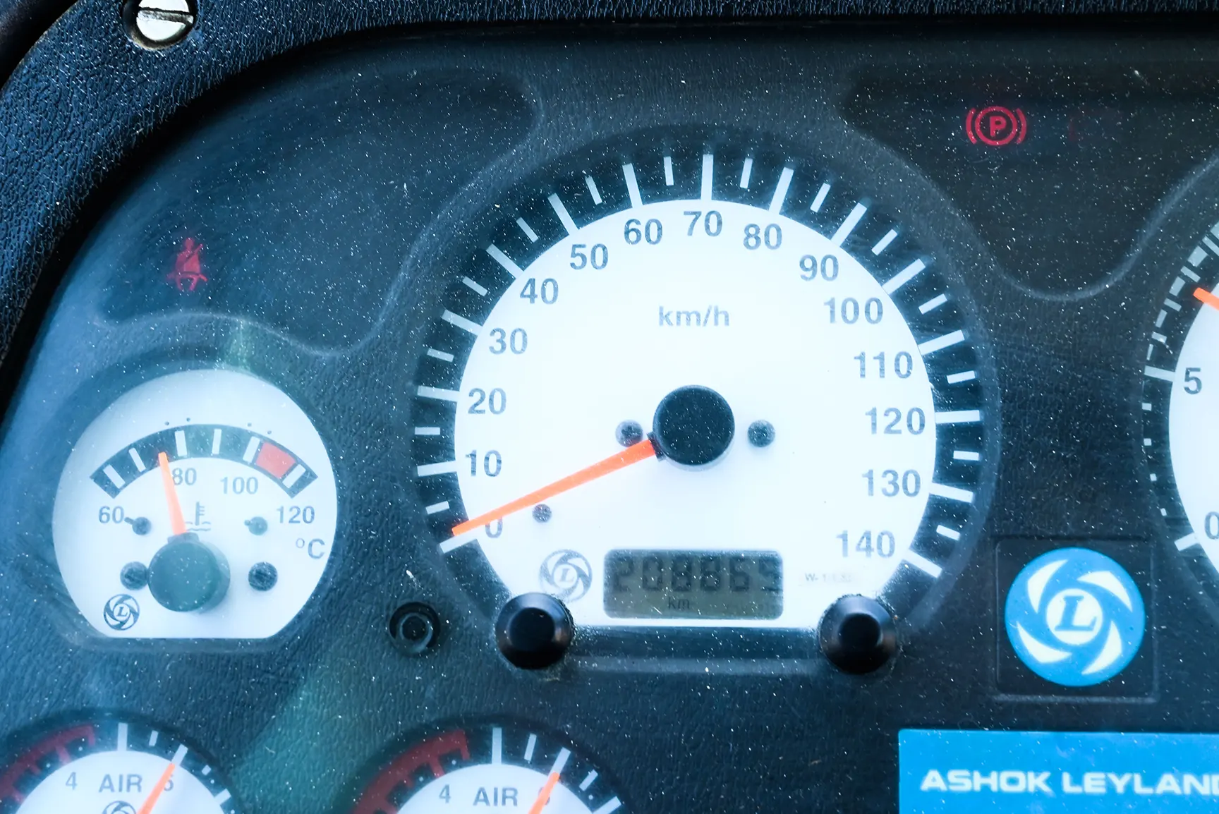 Used 2014 Ashok Leyland Falcon Bus in White – Odometer / Mileage Reading View