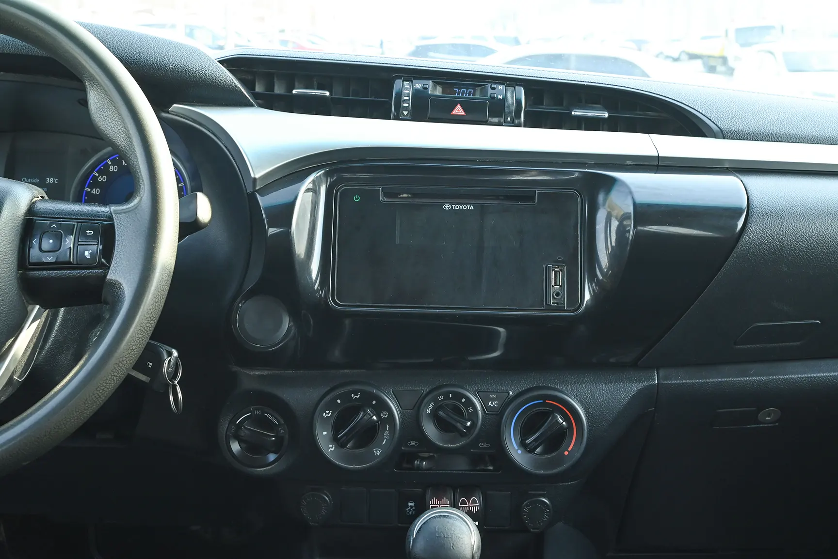 Used 2020 Toyota Hilux GLX Double Cabin White – Infotainment / Touchscreen System at First Choice Cars Sharjah