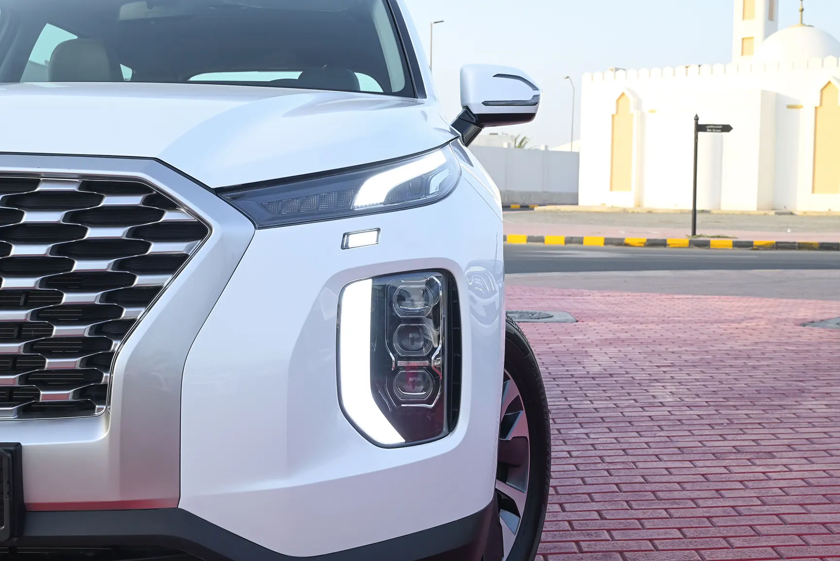 Used 2022 Hyundai Palisade Smart White – Headlight Close-up at First Choice Cars Sharjah