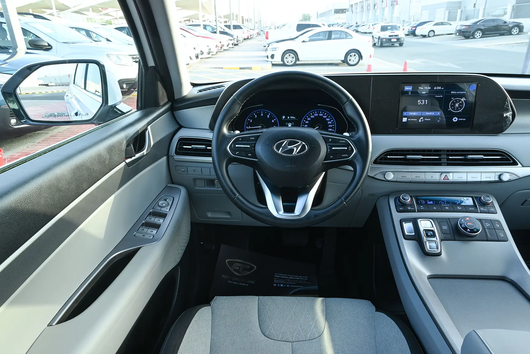 Used 2022 Hyundai Palisade Smart White – Steering Wheel & Instrument Cluster at First Choice Cars Sharjah