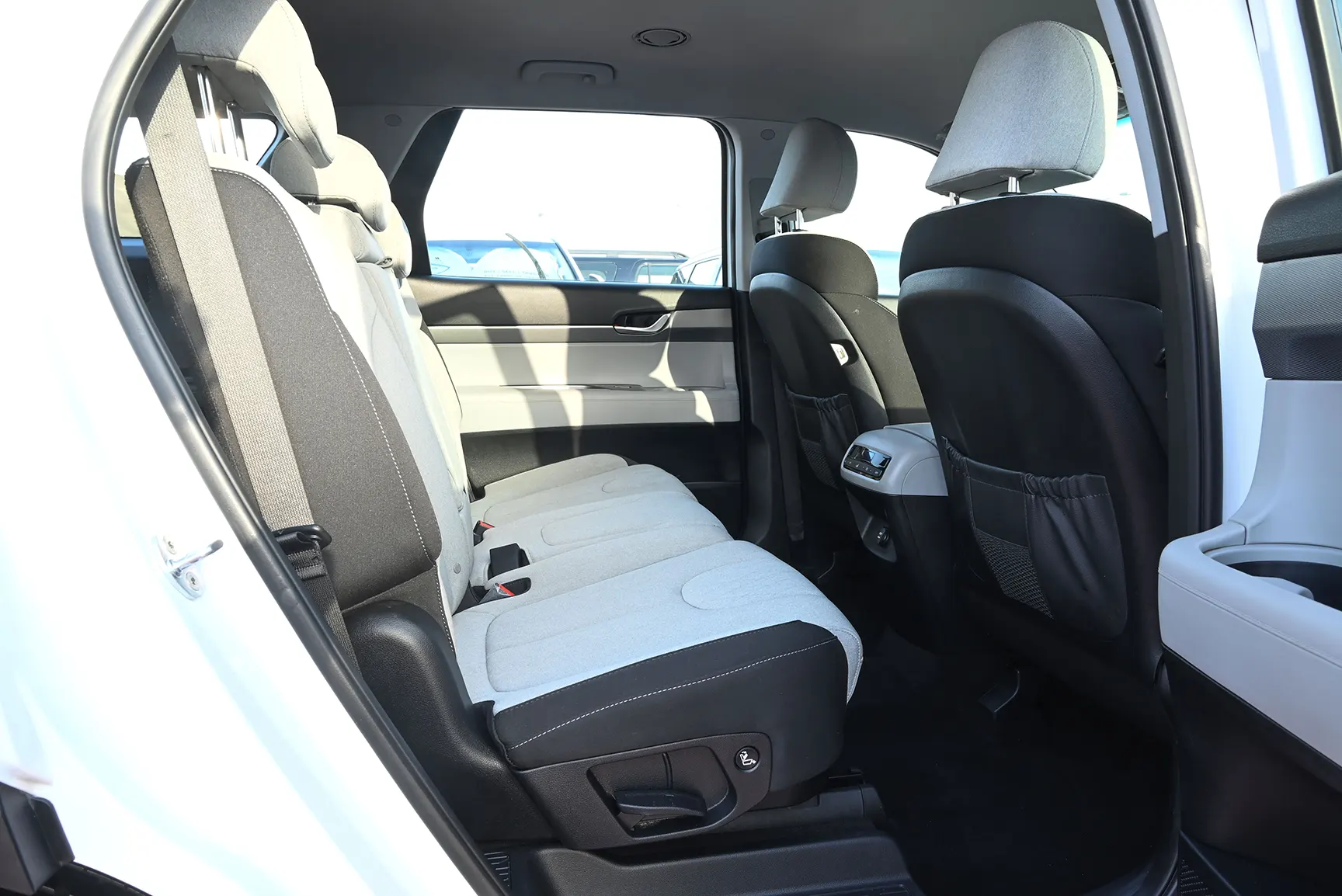 Used 2022 Hyundai Palisade Smart White – Rear Passenger Side Cabin View at First Choice Cars Sharjah