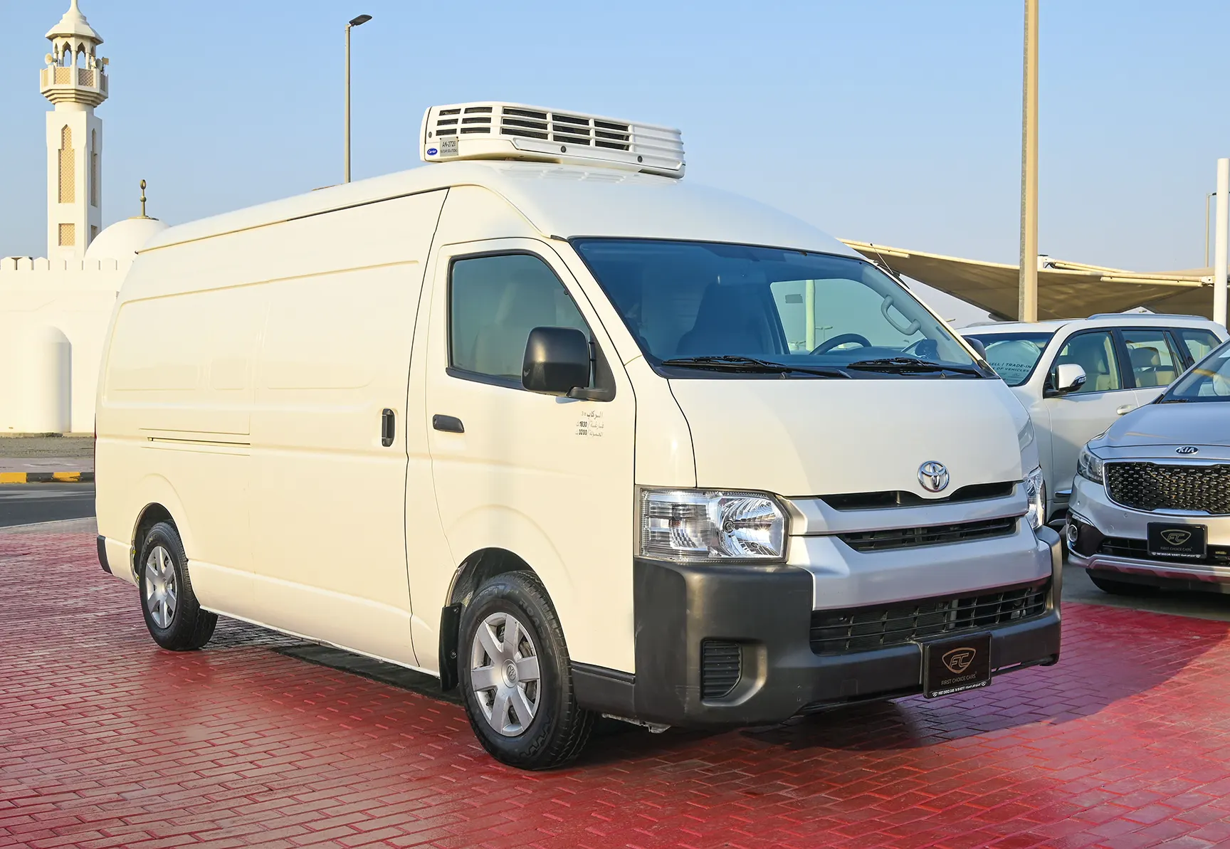 Used 2018 Toyota Hiace GL High Roof White – Right Front Diagonal (45°) View at First Choice Cars Sharjah