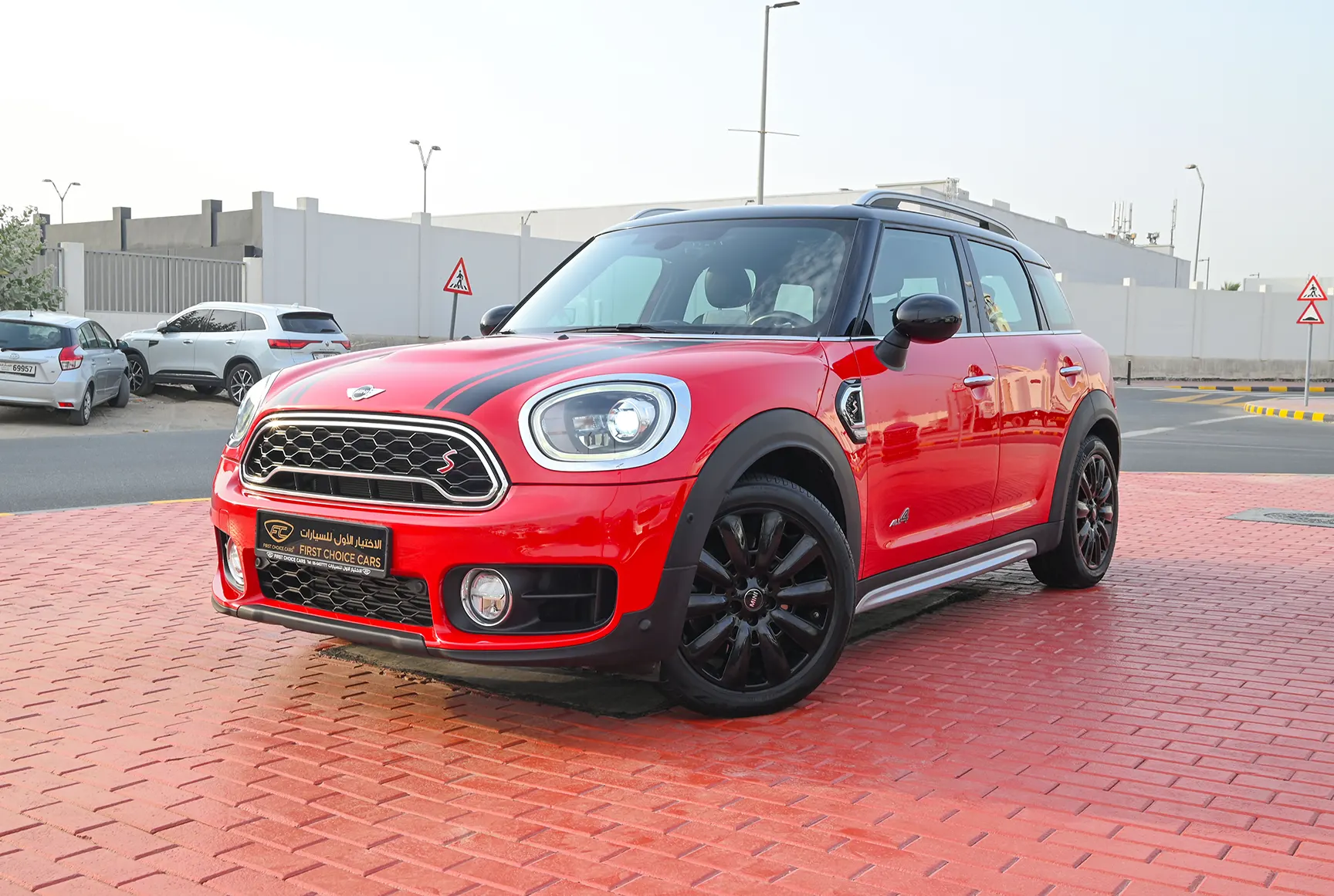 Used 2017 MINI Countryman Cooper S in Red – Left Front Diagonal (45°) View for Sale at First Choice Cars Dubai Sharjah