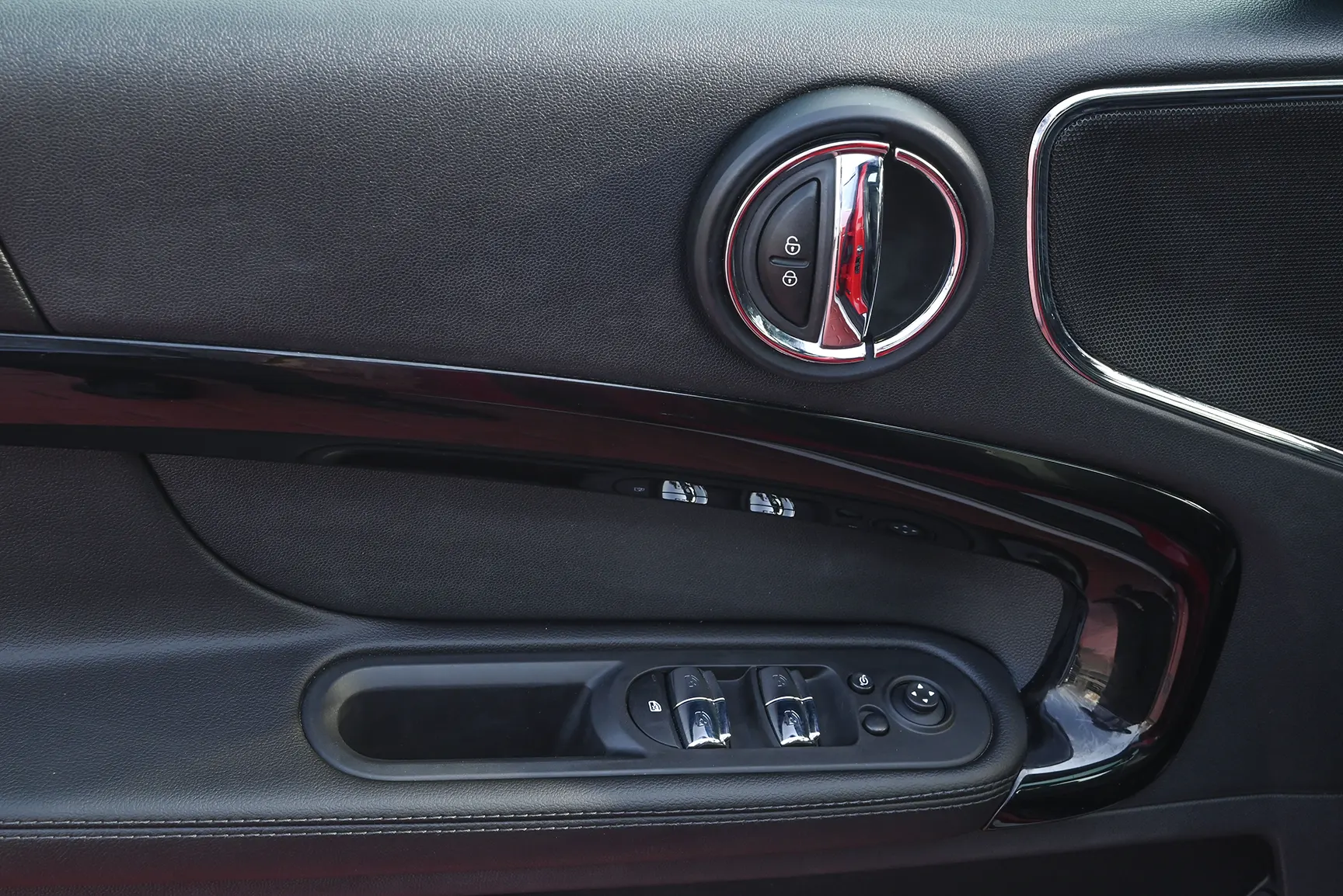 Used 2017 MINI Countryman Cooper S Red – Driver Door Panel Full View at First Choice Cars Sharjah