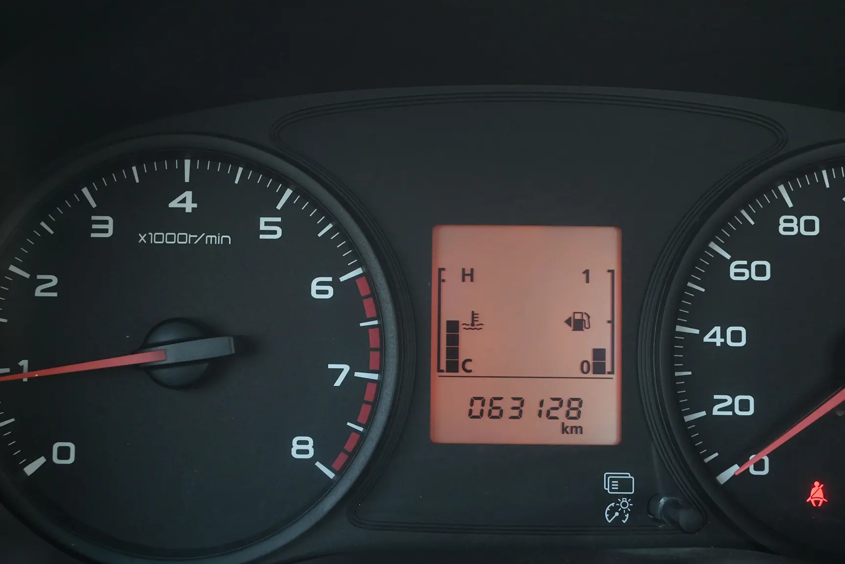 Used 2018 Mitsubishi L200 Single Cab GL White – Odometer / Mileage Reading View at First Choice Cars Sharjah