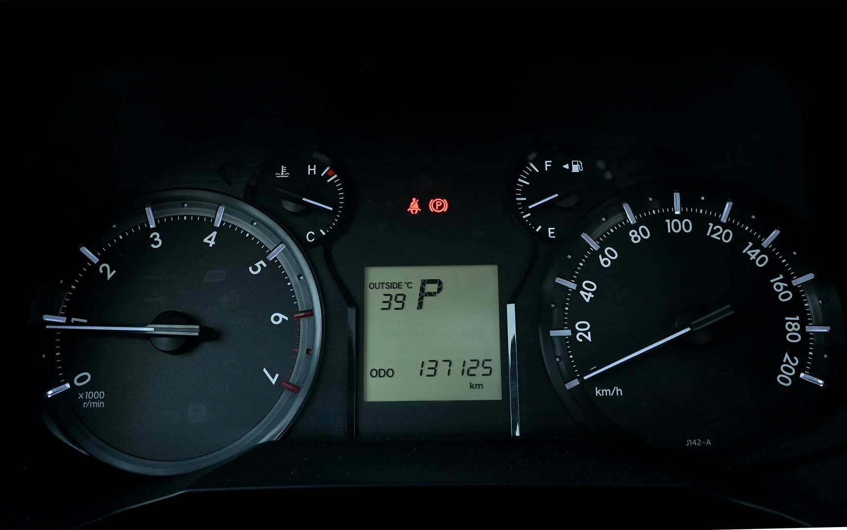 Used 2019 Toyota Prado VXR White – Odometer / Mileage Reading View at First Choice Cars Sharjah