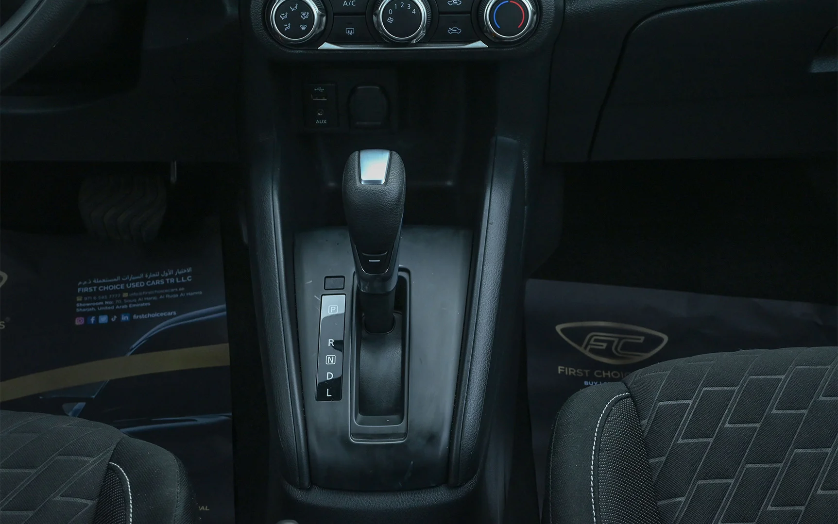 Used 2022 Nissan Kicks S White – Center Console & Gear Shifter at First Choice Cars Sharjah