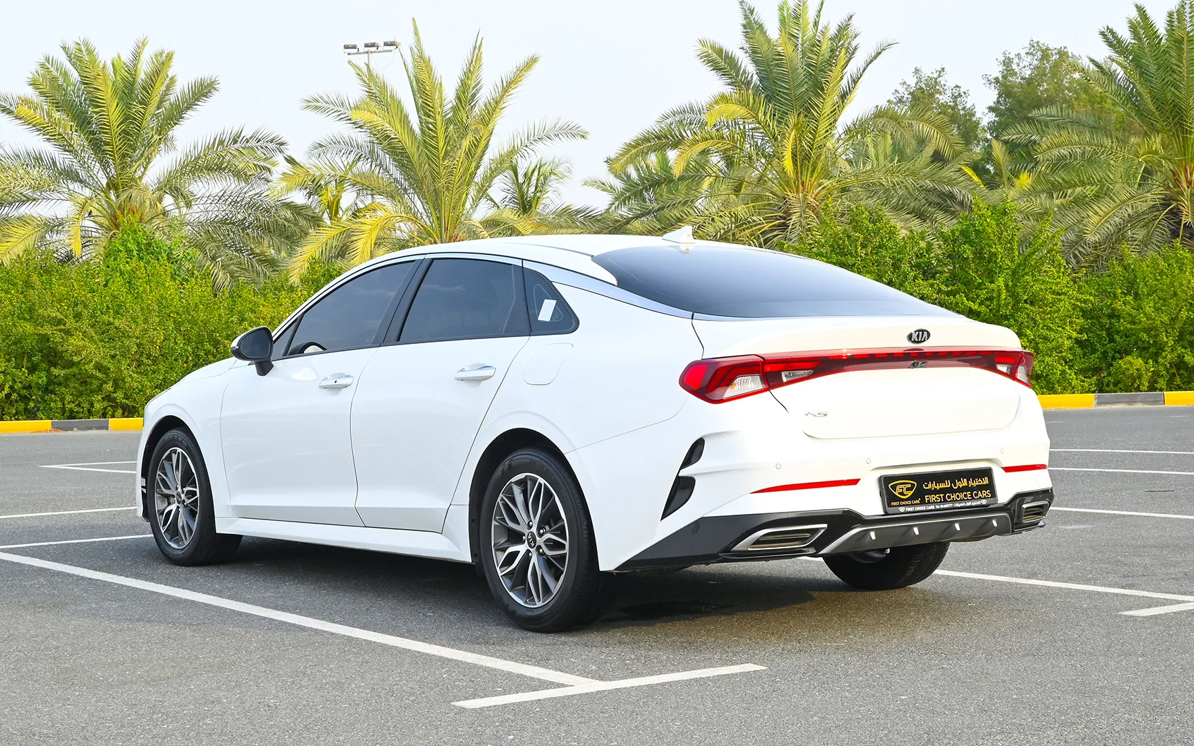 Used 2020 Kia K5 LX in White – Left Back Diagonal (45°) View for Sale at First Choice Cars Dubai Sharjah