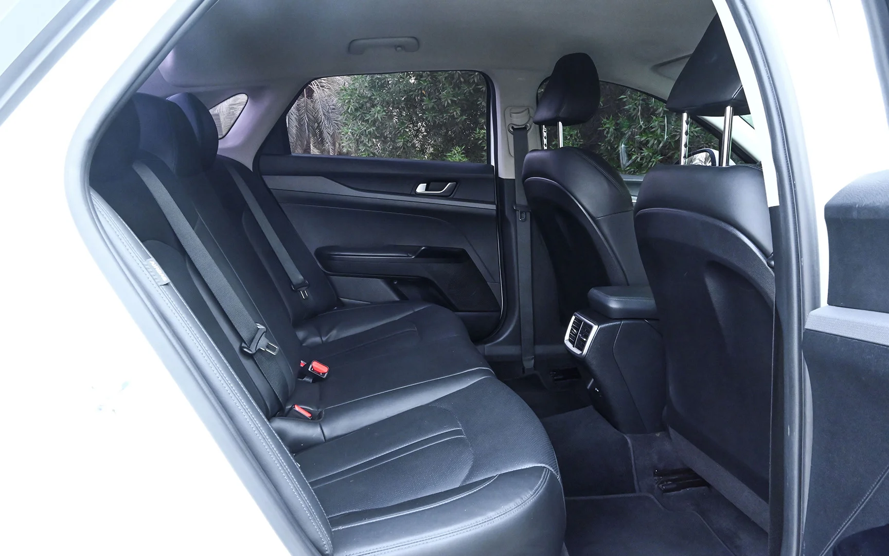 Used 2020 Kia K5 LX in White – Rear Passenger Side Cabin View for Sale at First Choice Cars Dubai Sharjah