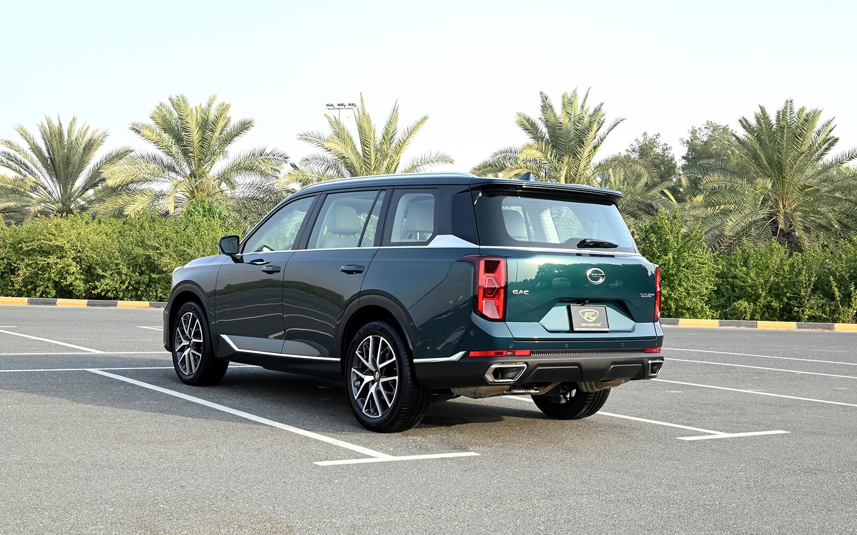 Used 2023 GAC GS8 GL Green – Left Back Diagonal (45°) View at First Choice Cars Sharjah