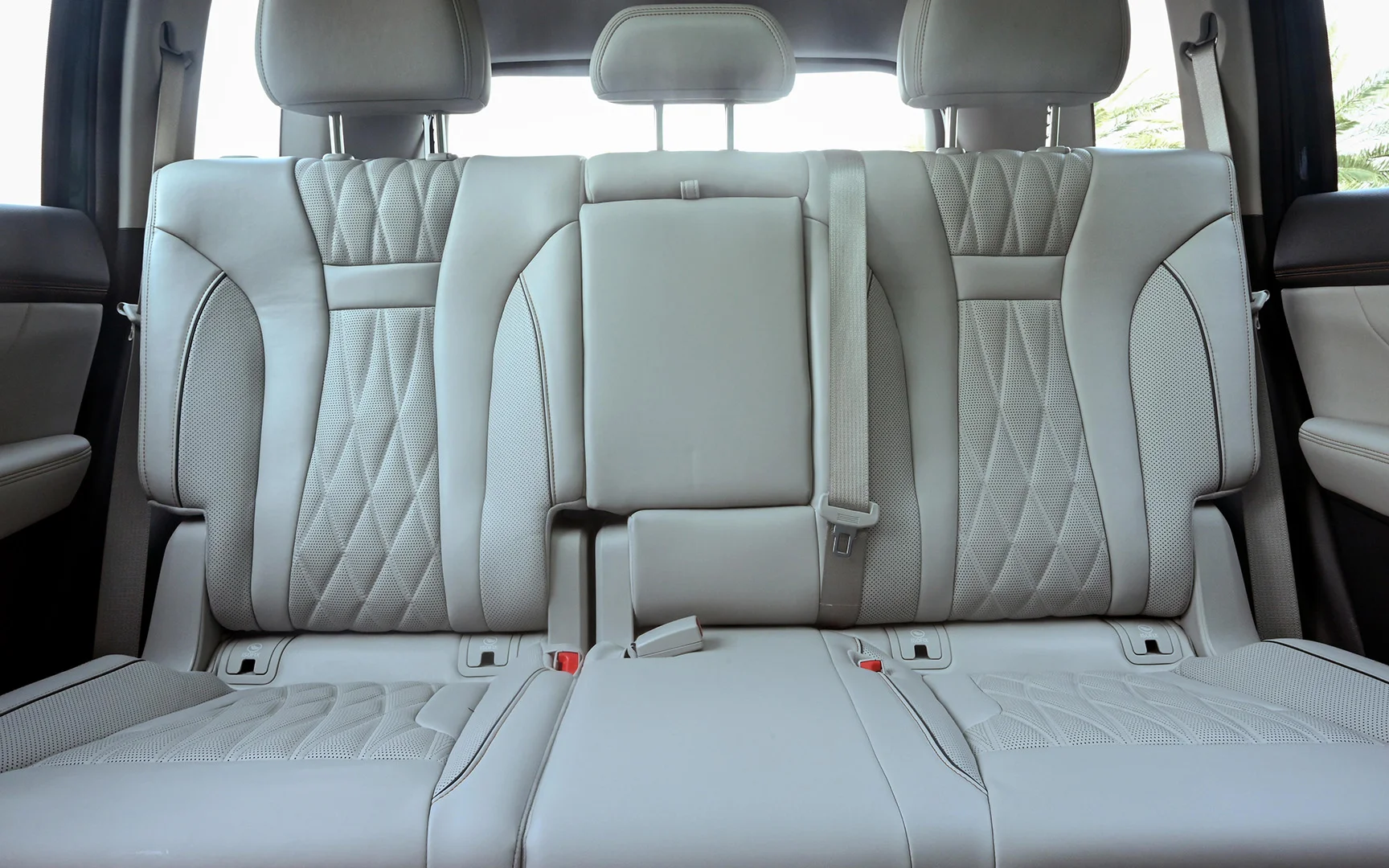 Used 2023 GAC GS8 GL Green – Rear Seat View at First Choice Cars Sharjah