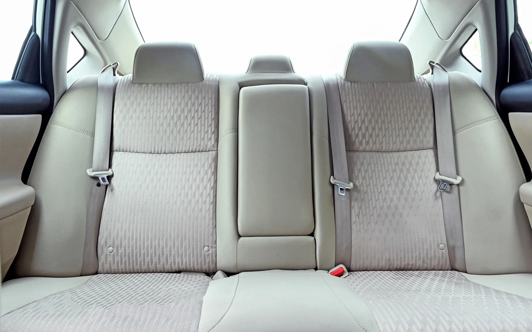 Used 2018 Nissan Altima S White – Rear Seat View at First Choice Cars Sharjah