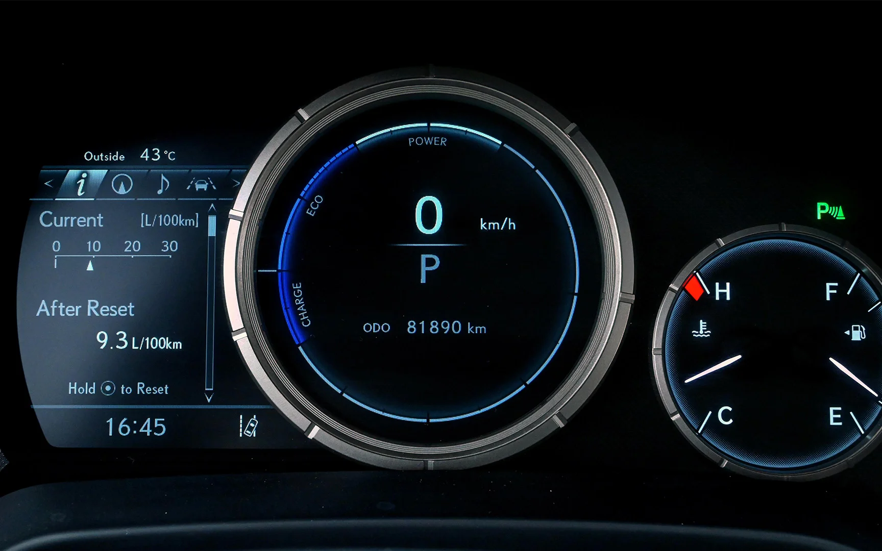 Used 2017 Lexus RX-Series RX 450h L Platinum in Silver – Odometer / Mileage Reading View for Sale at First Choice Cars Dubai Sharjah