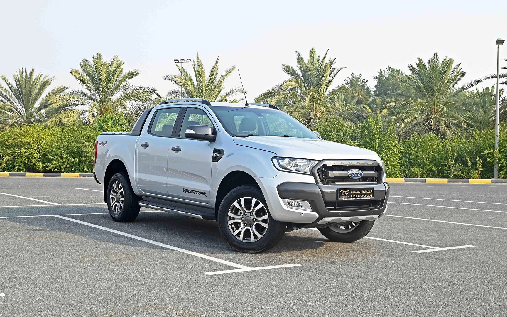 Used 2021 Ford Ranger Wildtrak in Silver – Right Front Diagonal (45°) View for Sale at First Choice Cars Dubai Sharjah