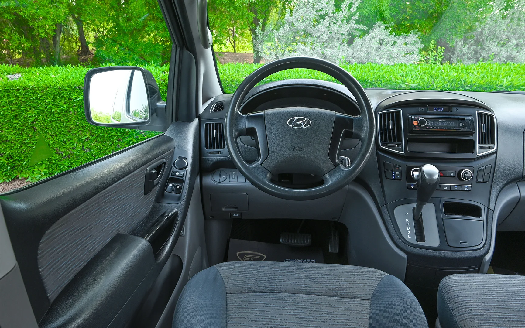 Used 2018 Hyundai H1 12-Seater Wagon White – Steering Wheel & Instrument Cluster at First Choice Cars Sharjah