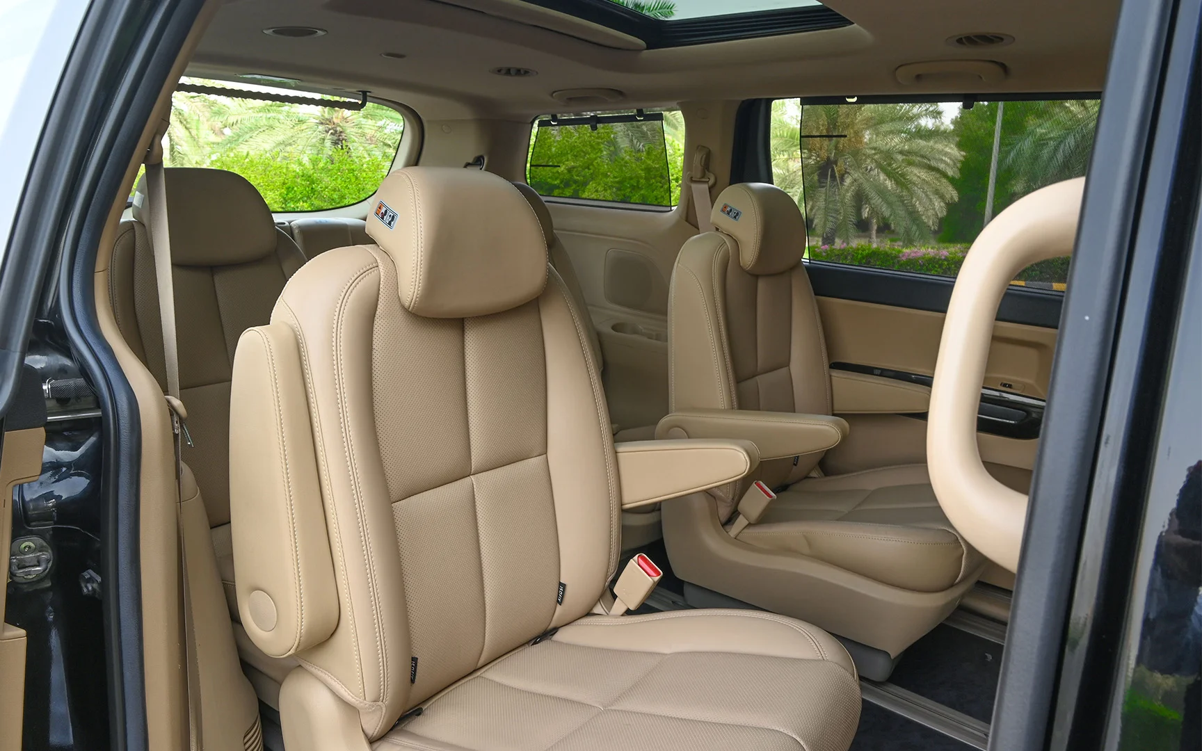 Used 2020 KIA Carnival Ex Black – Rear Passenger Side Cabin View at First Choice Cars Sharjah