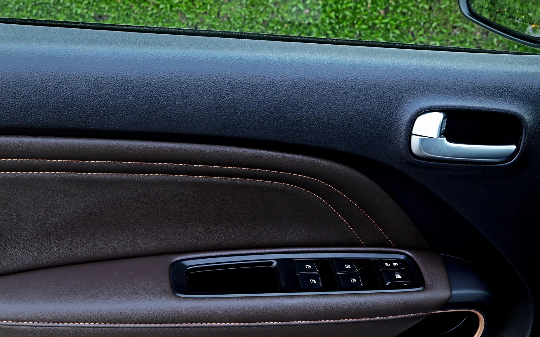 Used 2022 GAC GS3 GE White – Driver Door Panel Full View at First Choice Cars Sharjah