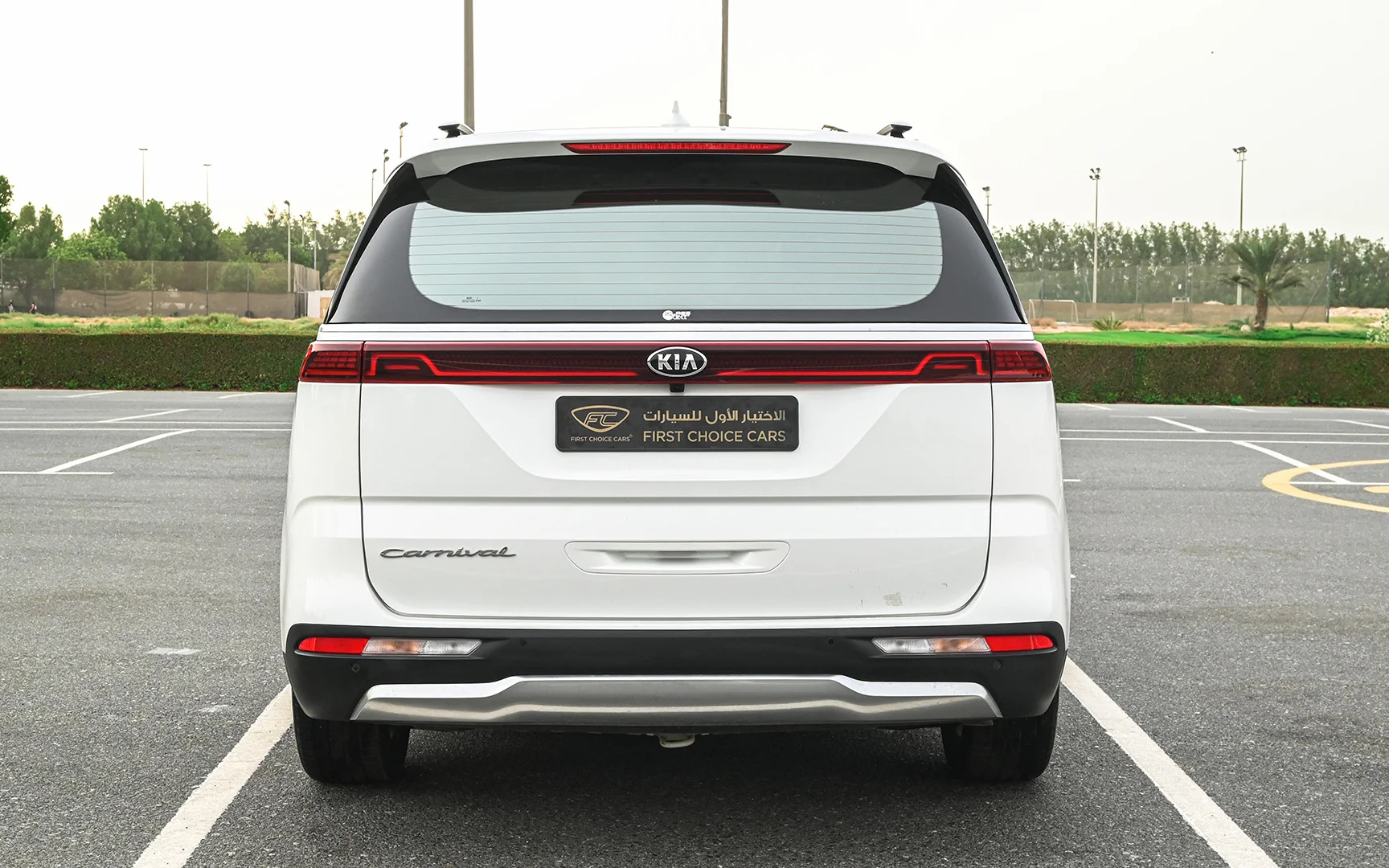 Used 2021 KIA Carnival Ex White – Back/Rear View at First Choice Cars Sharjah