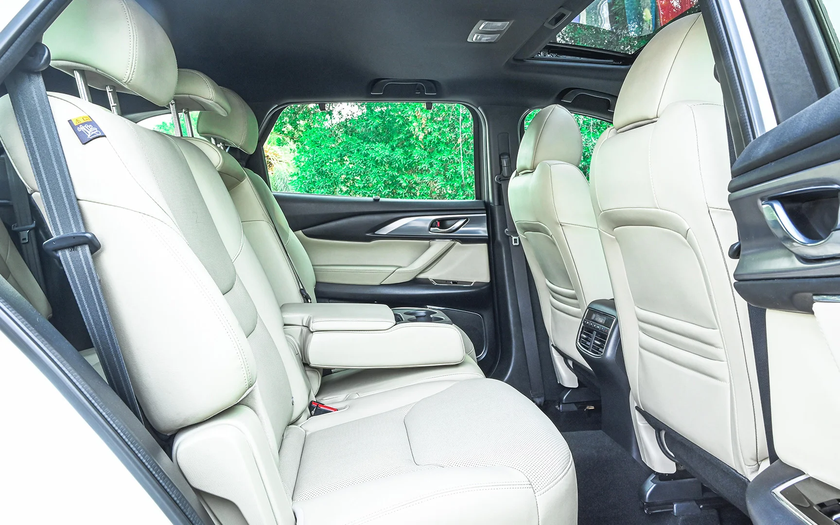 Used 2018 Mazda CX-9 Limited White – Rear Passenger Side Cabin View at First Choice Cars Sharjah