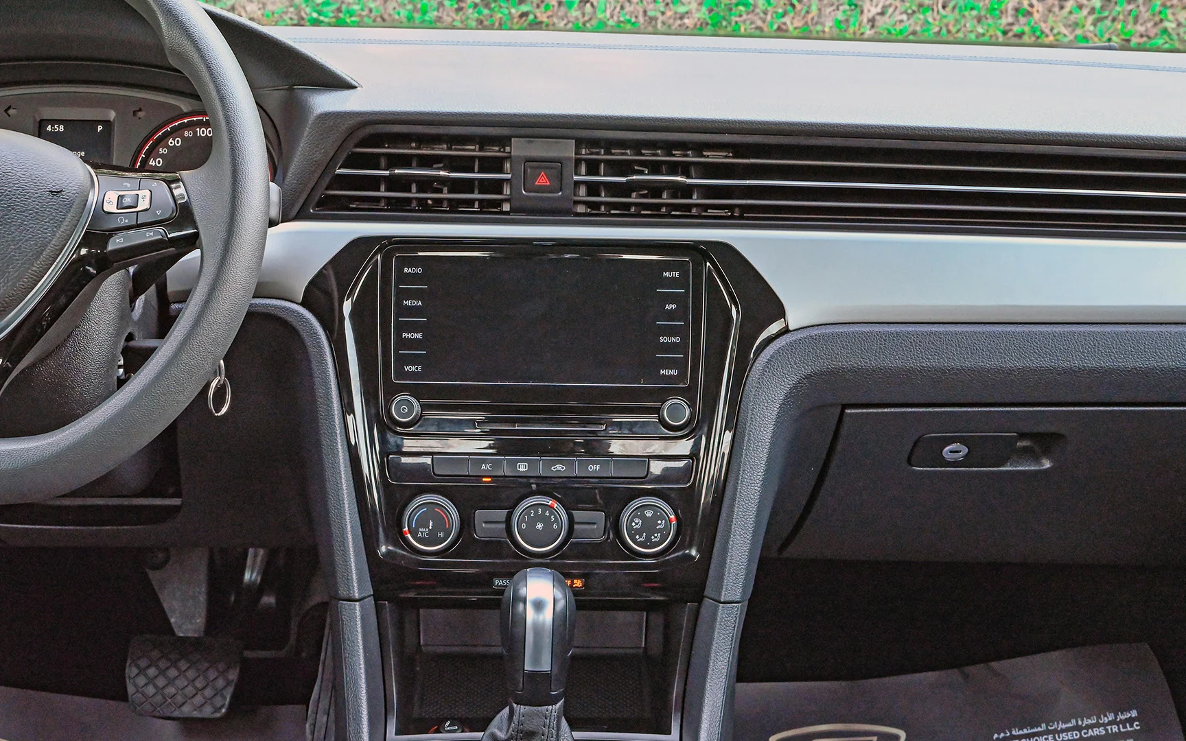 Used 2020 Volkswagen PASSAT Comfortline Grey – Infotainment / Touchscreen System at First Choice Cars Sharjah