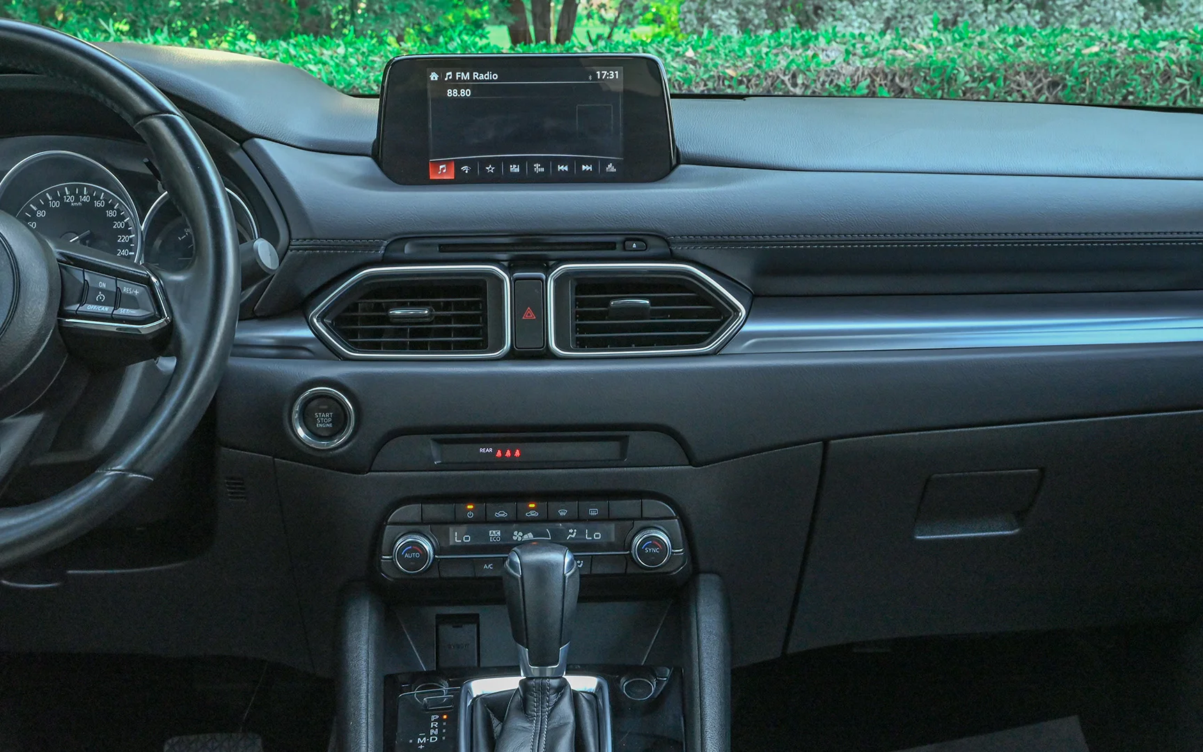 Used 2020 Mazda CX-5 GT White – Infotainment / Touchscreen System at First Choice Cars Sharjah