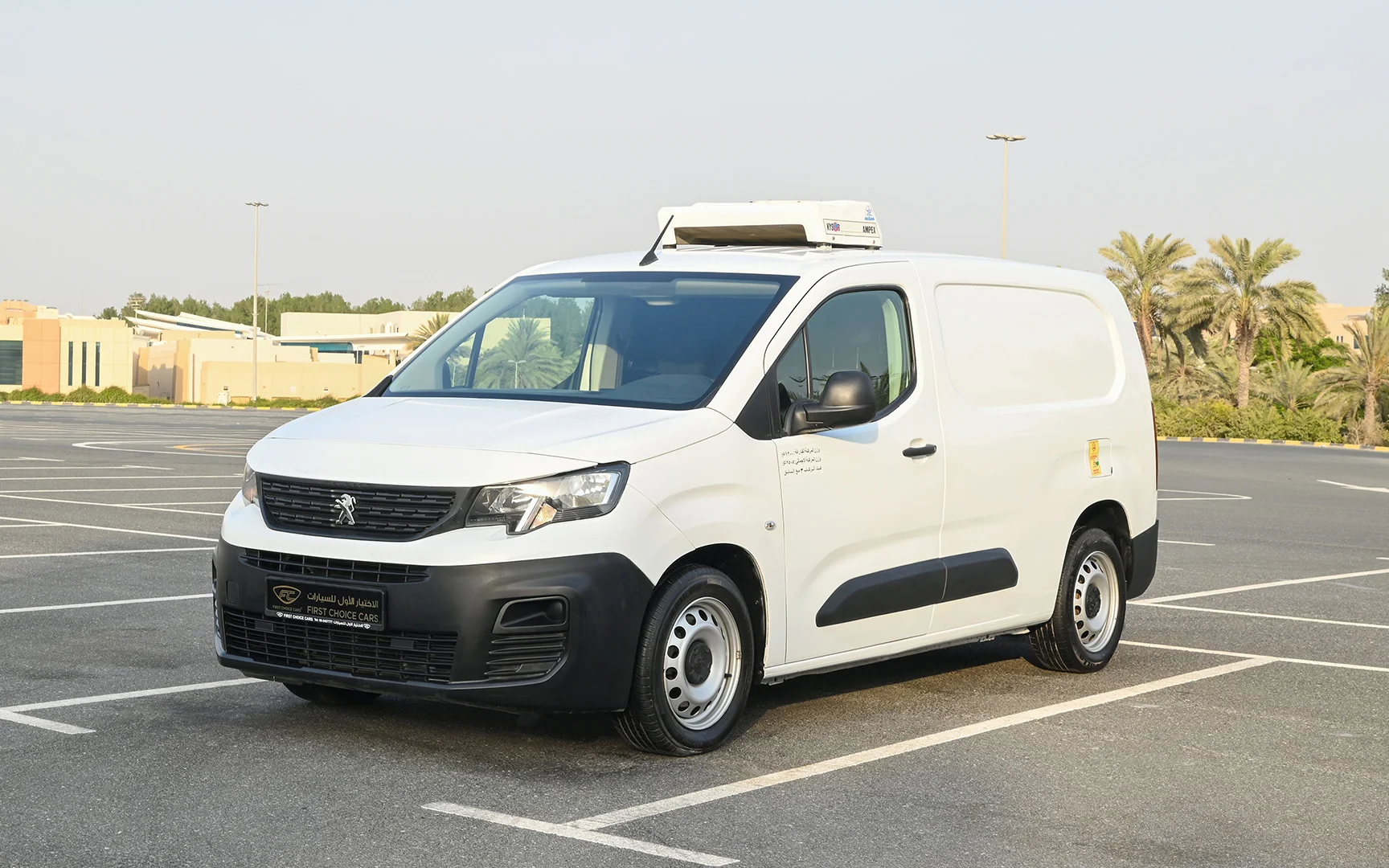 Used 2020 Peugeot Partner Long Van in White – Left Front Diagonal (45°) View for Sale at First Choice Cars Dubai Sharjah