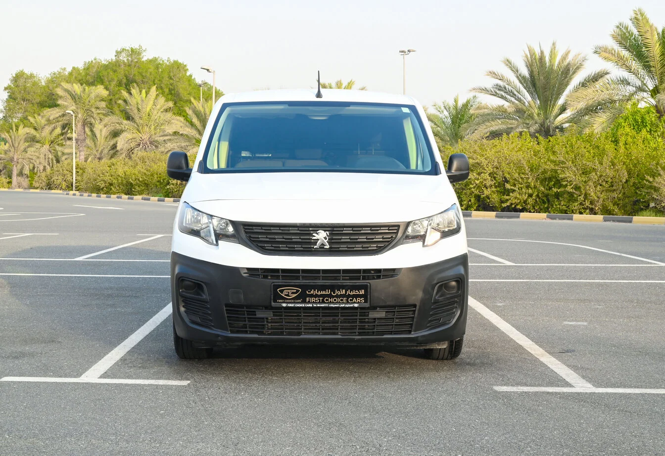 Used 2020 Peugeot Partner Long Van in White – Front View for Sale at First Choice Cars Dubai Sharjah