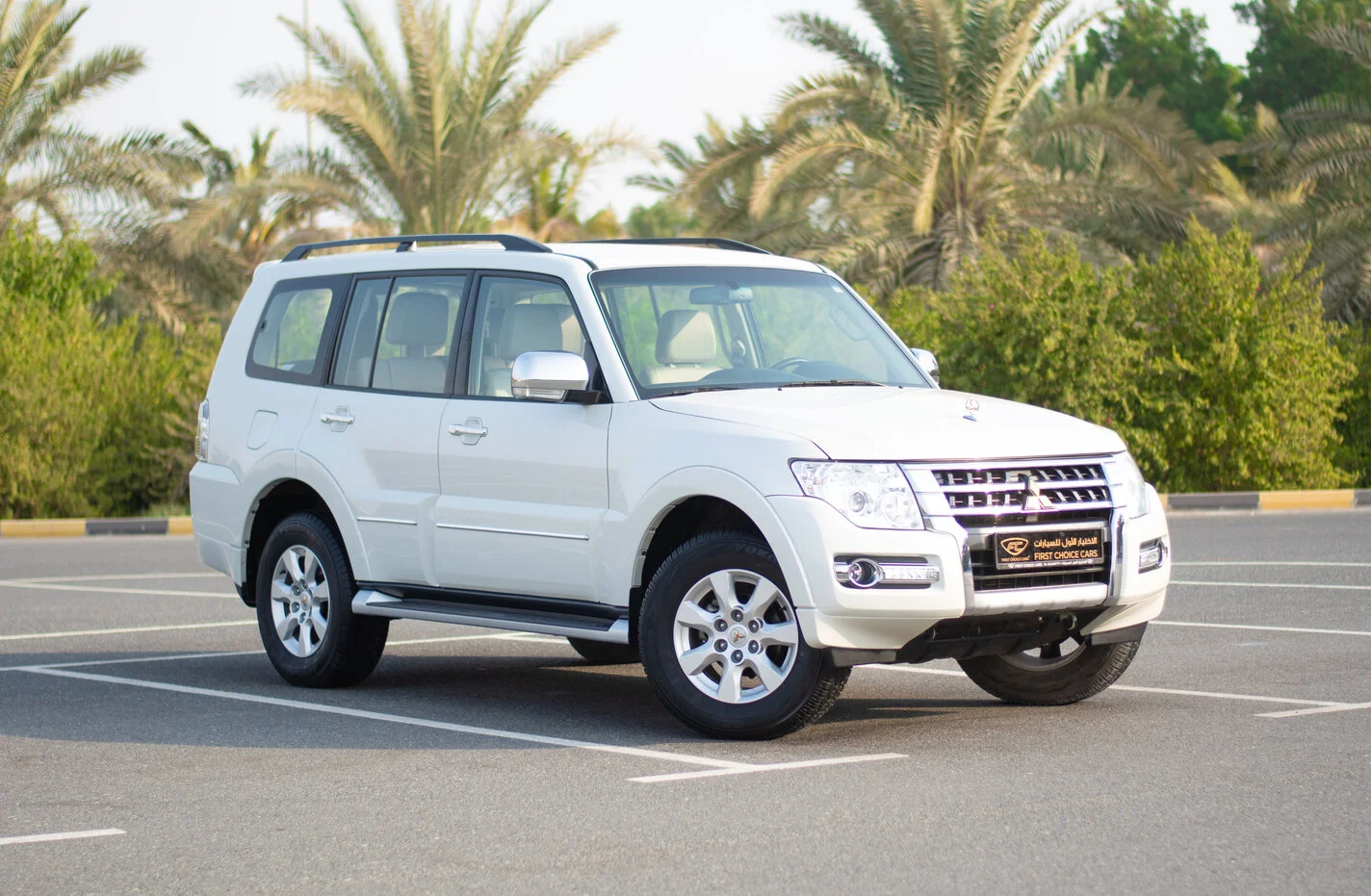 Used 2019 Mitsubishi PAJERO GLS White – Right Front Diagonal (45°) View at First Choice Cars Sharjah
