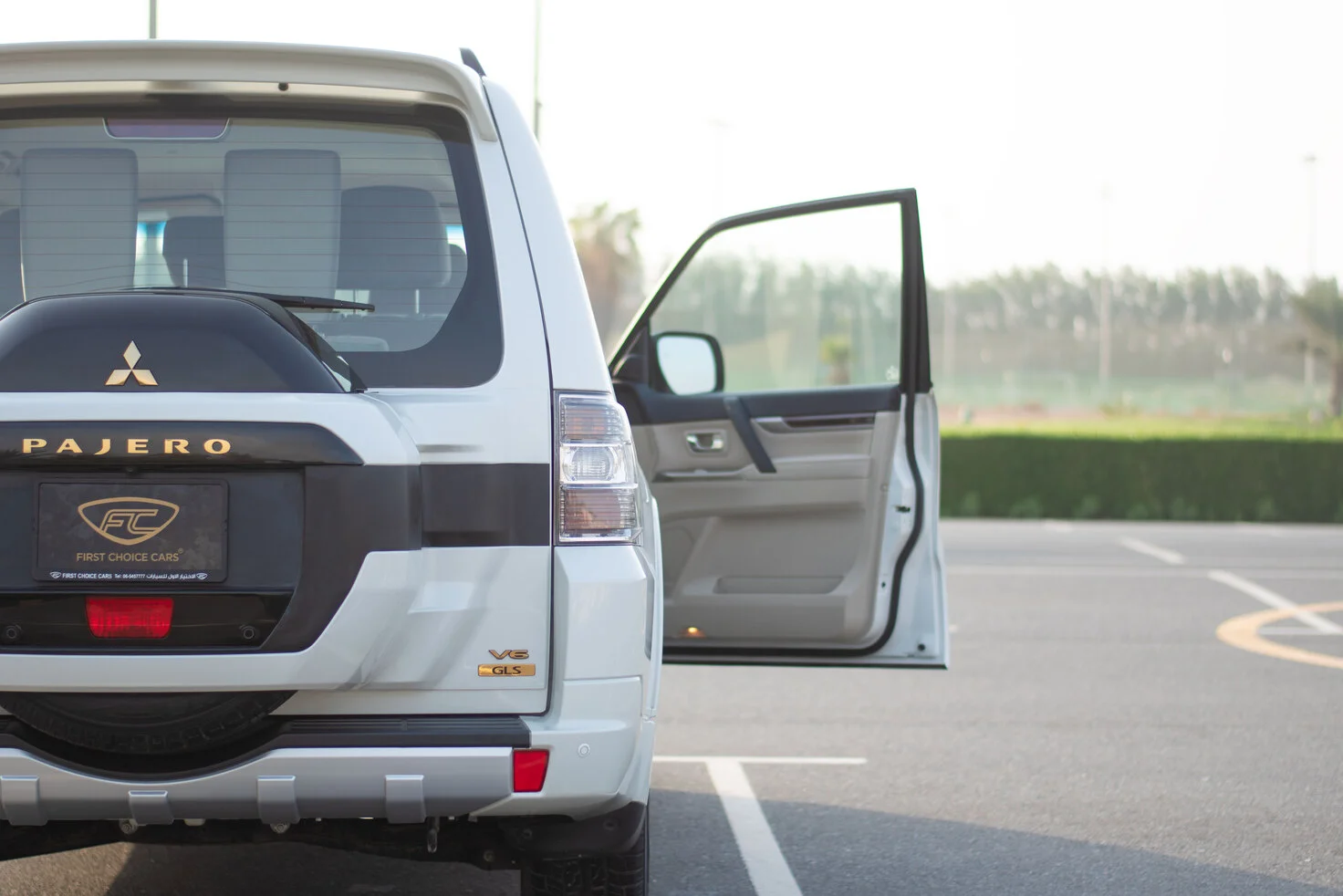 Used 2019 Mitsubishi PAJERO GLS White – Taillight Close-up at First Choice Cars Sharjah