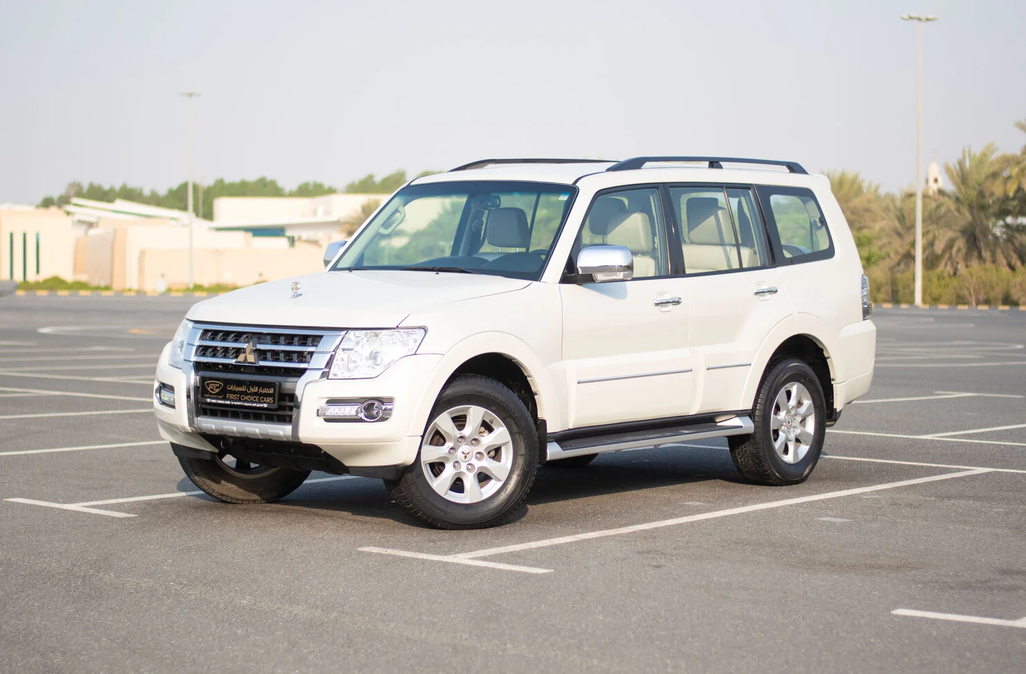 Used 2019 Mitsubishi PAJERO GLS White – Left Front Diagonal (45°) View at First Choice Cars Sharjah