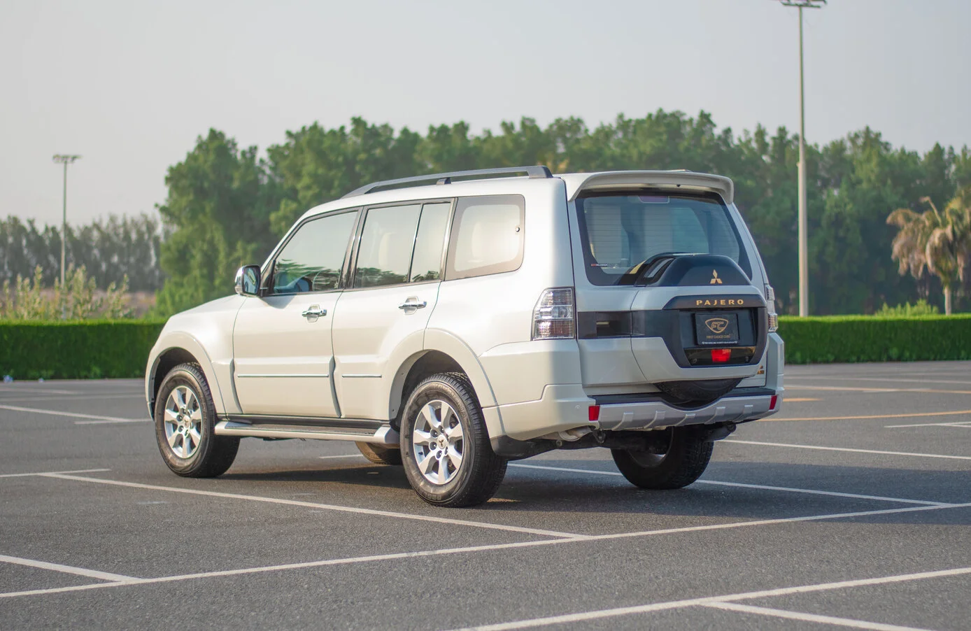Used 2019 Mitsubishi Pajero GLS Midline in White – Left Back Diagonal (45°) View