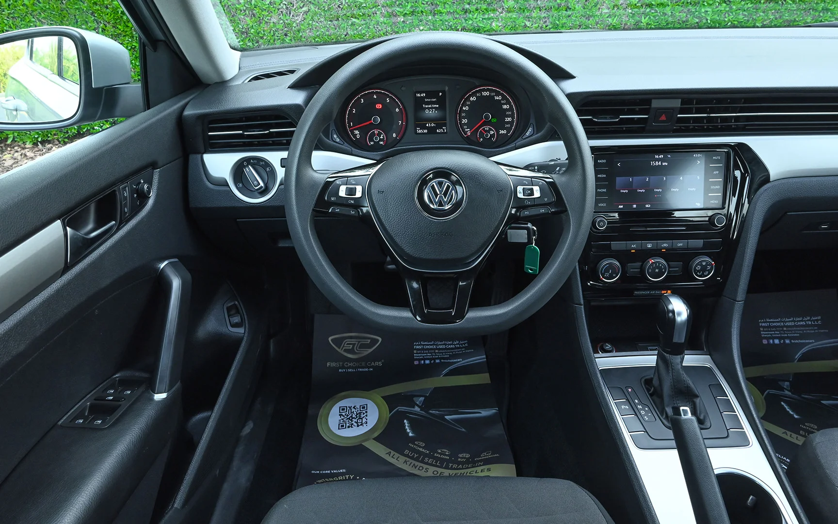 Used 2020 Volkswagen PASSAT Comfortline Silver – Steering Wheel & Instrument Cluster at First Choice Cars Sharjah